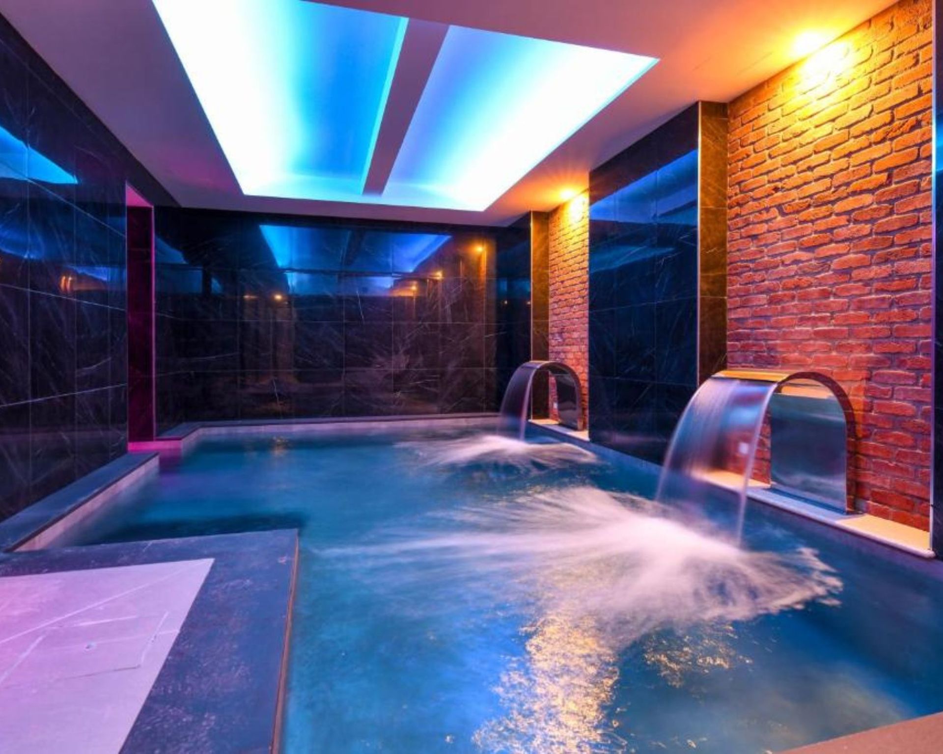 Piscina dell'Hotel Master Brescia