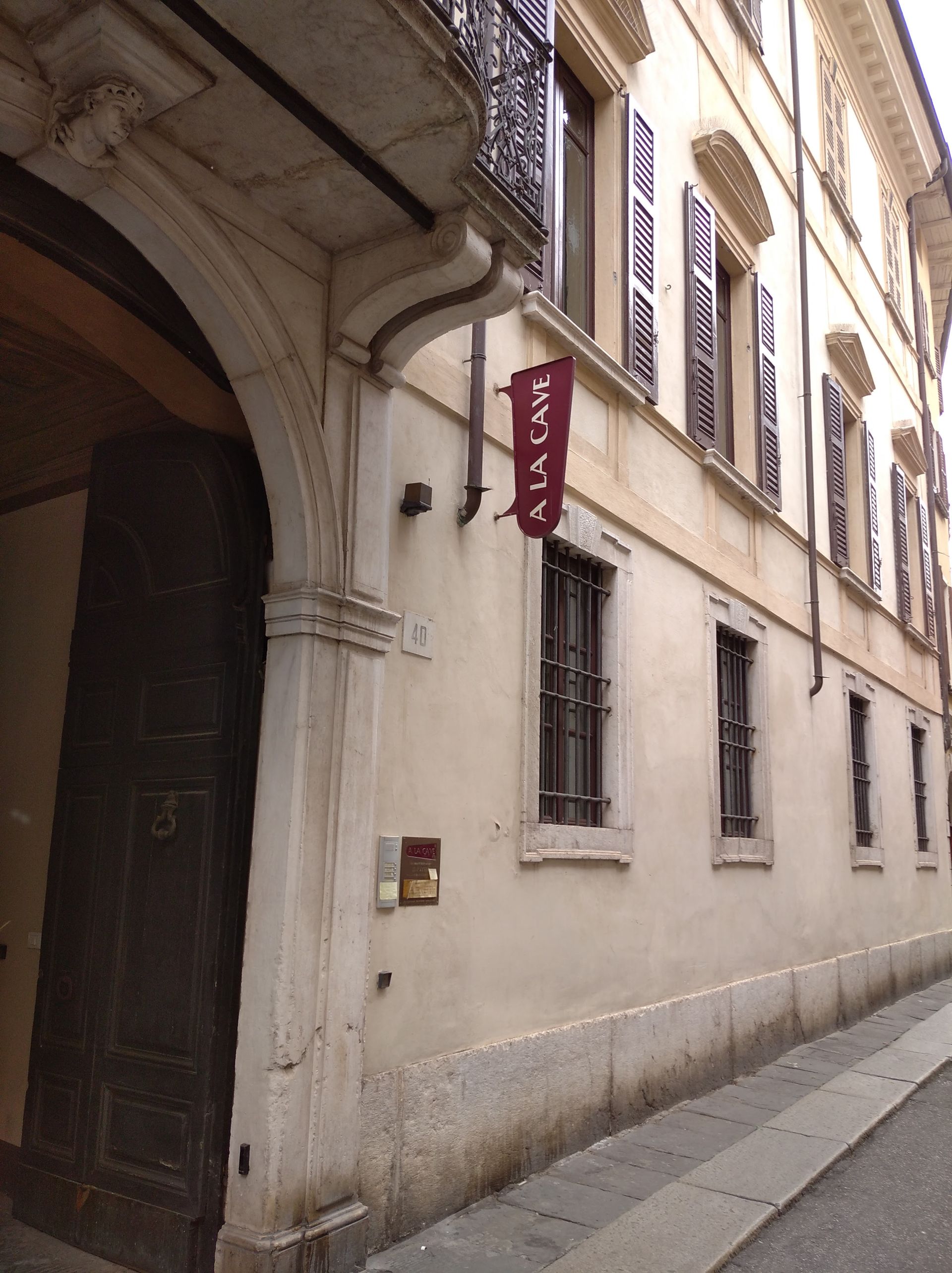 A la Cave - © Photo by Nicola Morandi