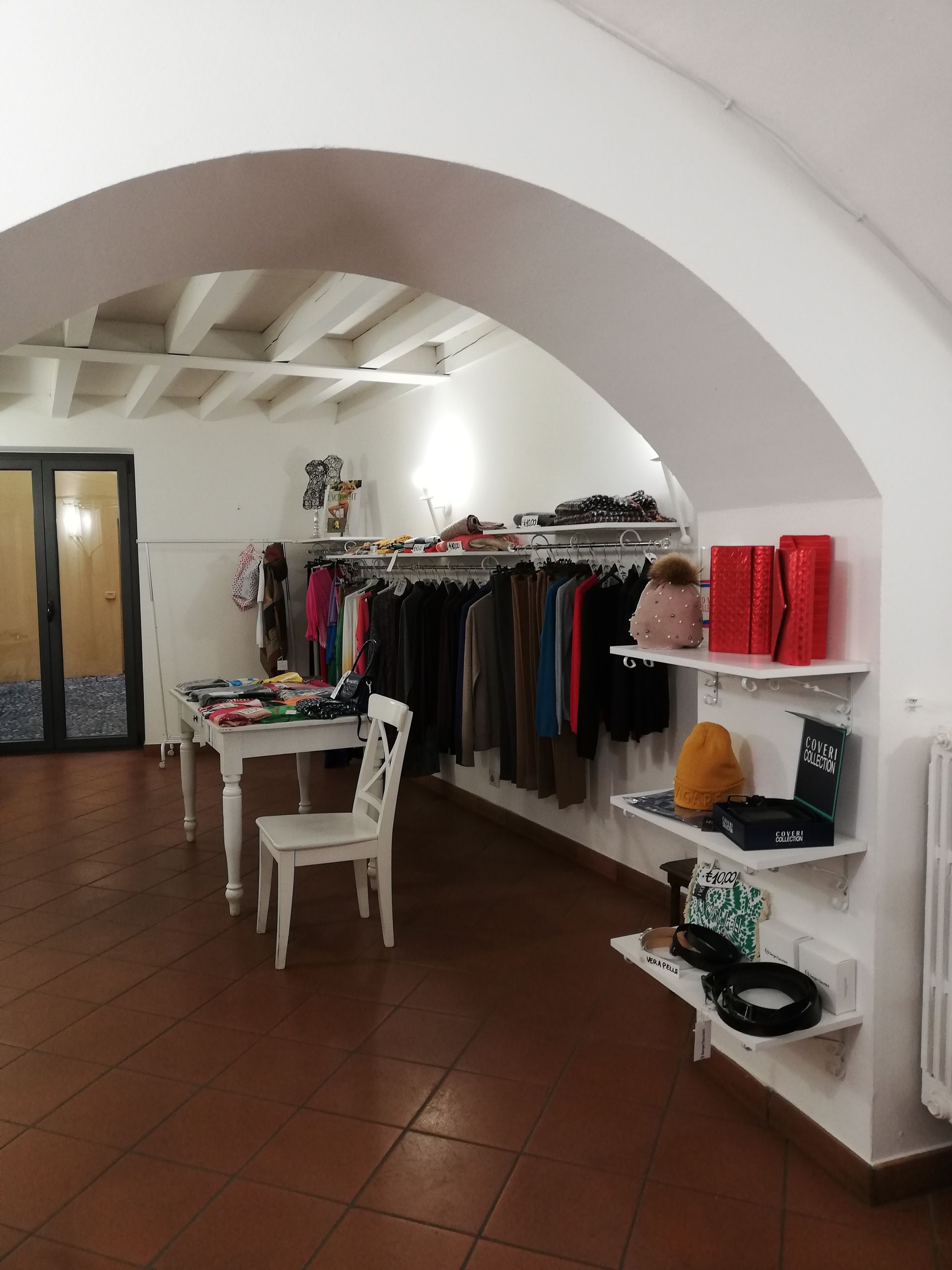 Alessandra - © Photo by Alessandra Abbigliamento Brescia