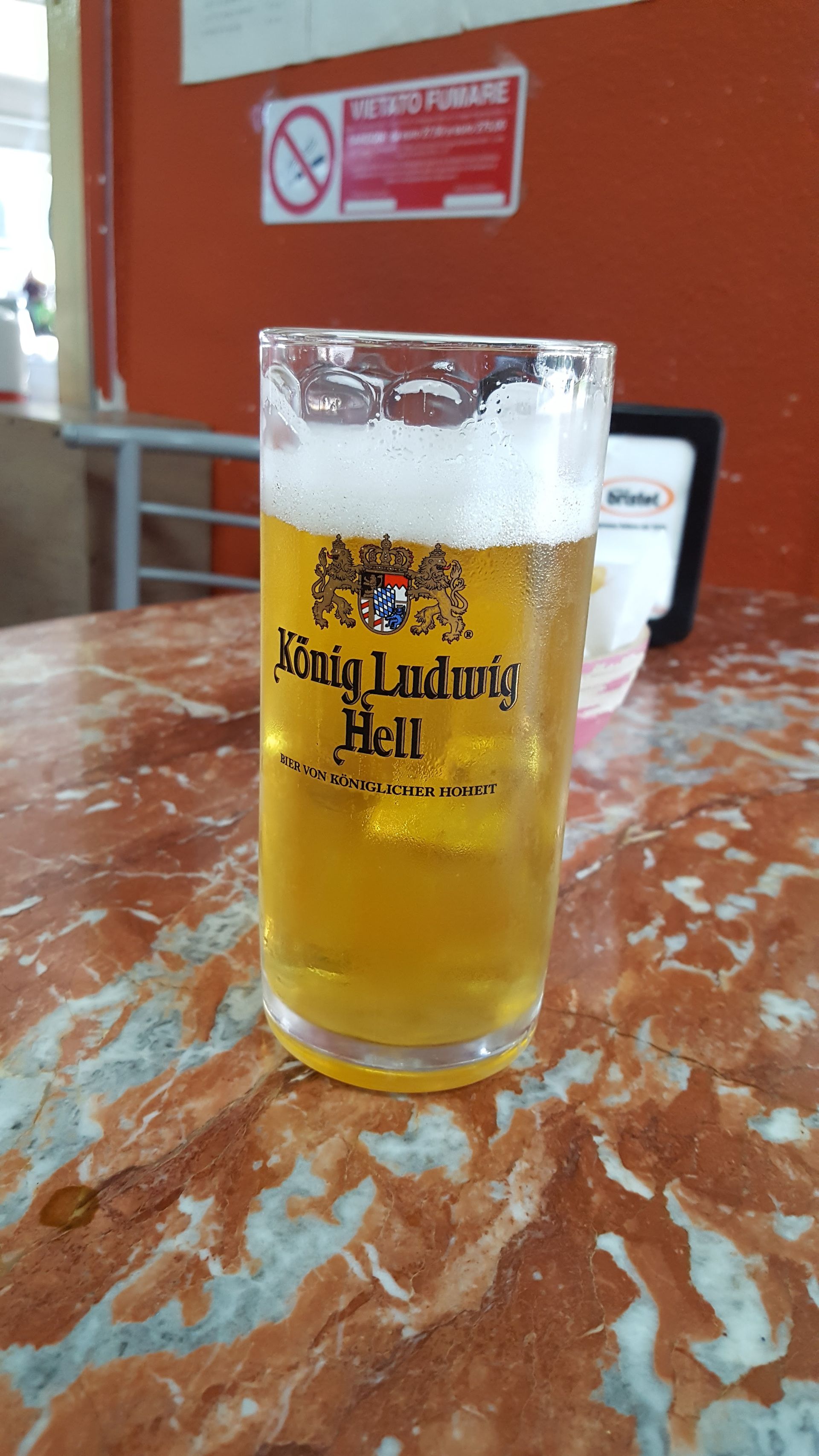 Bar centro - © Photo by Rudolf Petermann