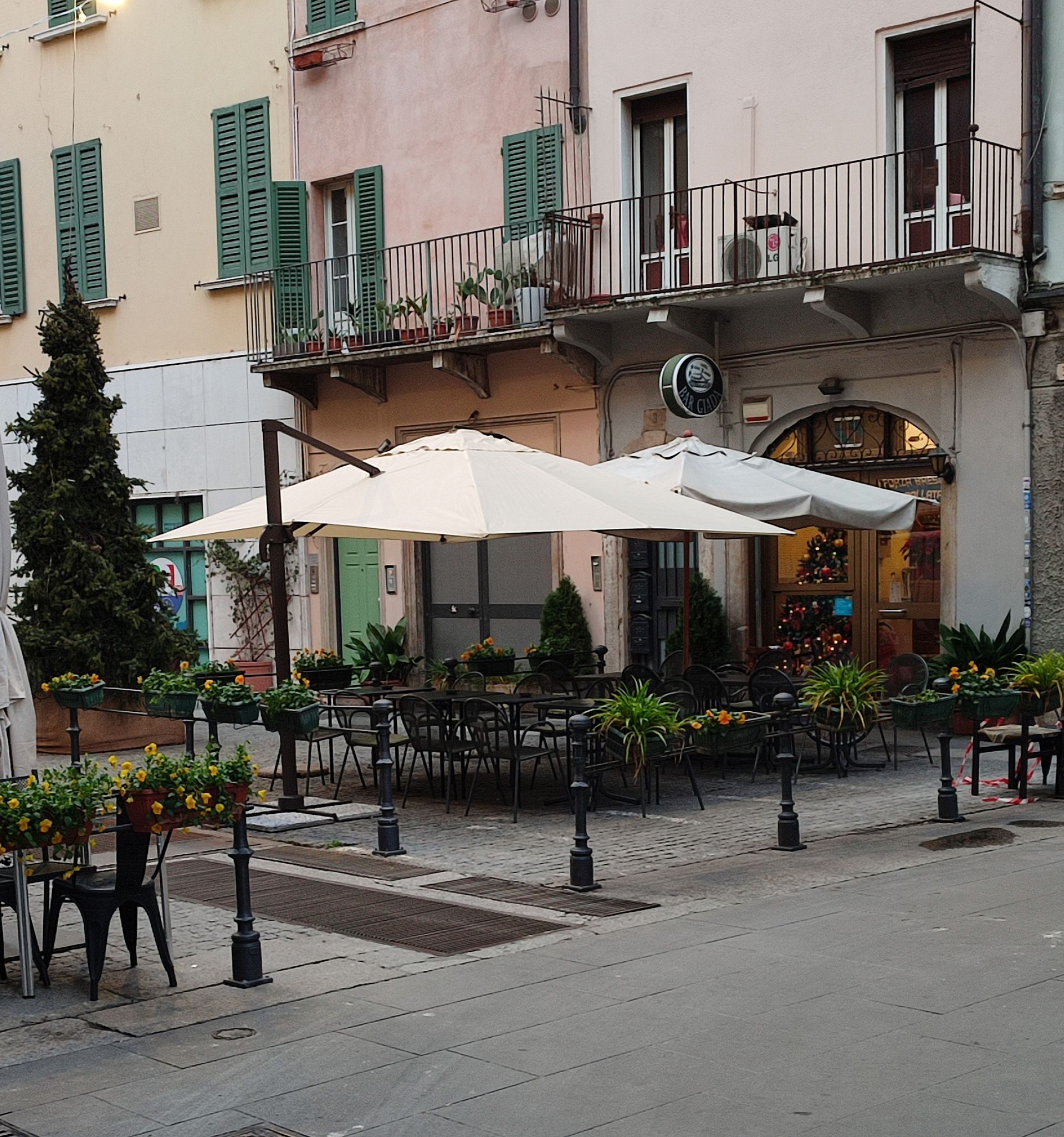 Bar Giada - © Photo by Basarsogo B