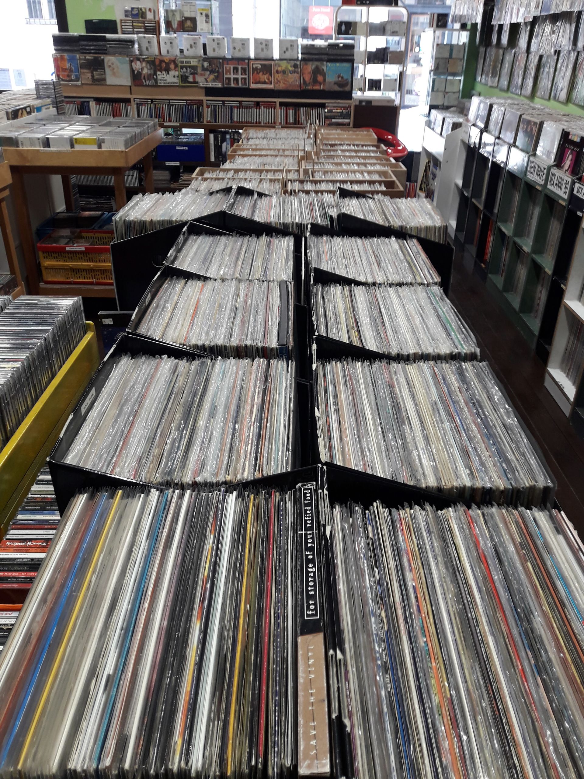 Brescia dischi - © Photo by Brescia Dischi vinile e cd