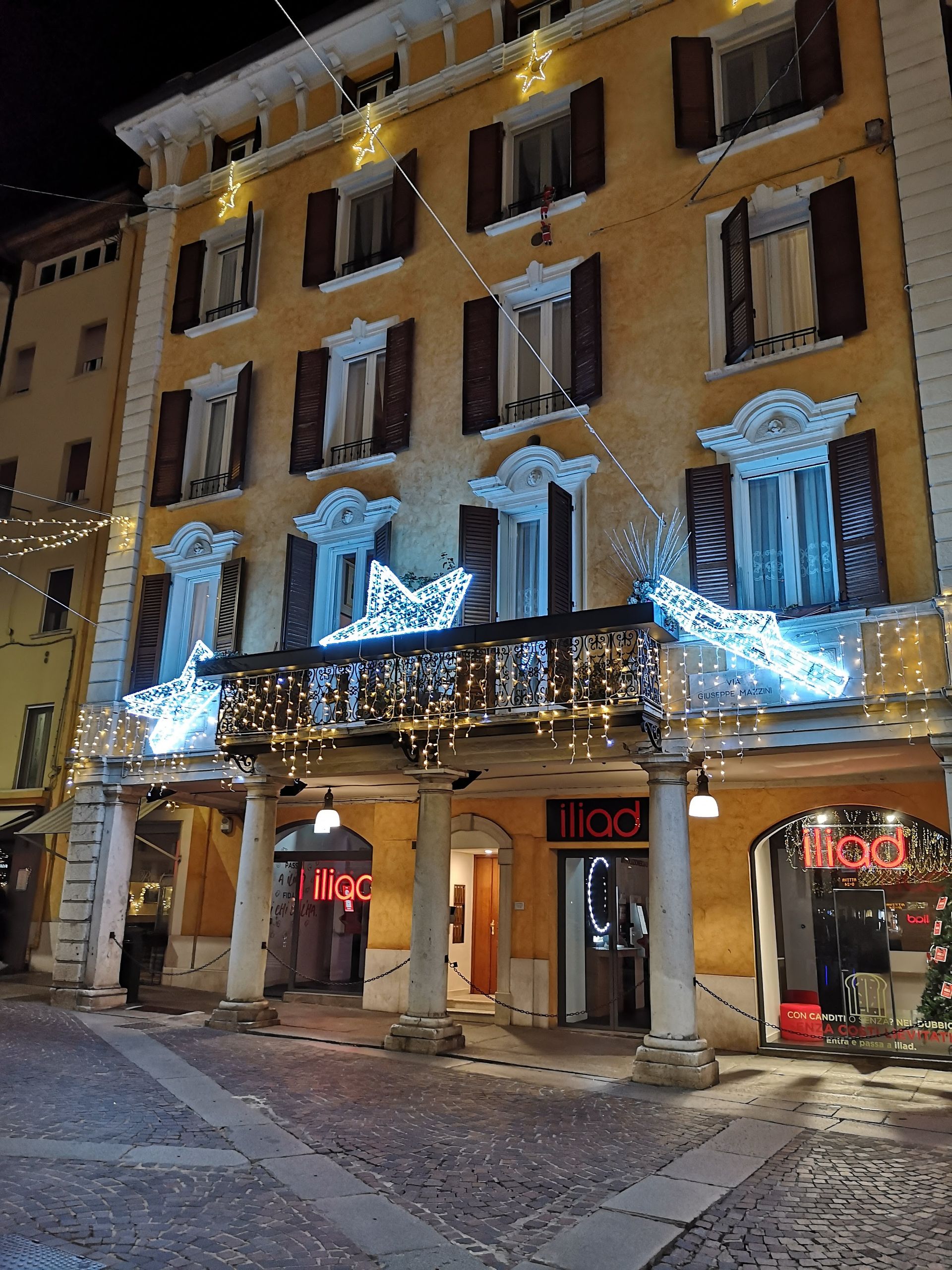 Calzedonia - © Photo by Carlo P.