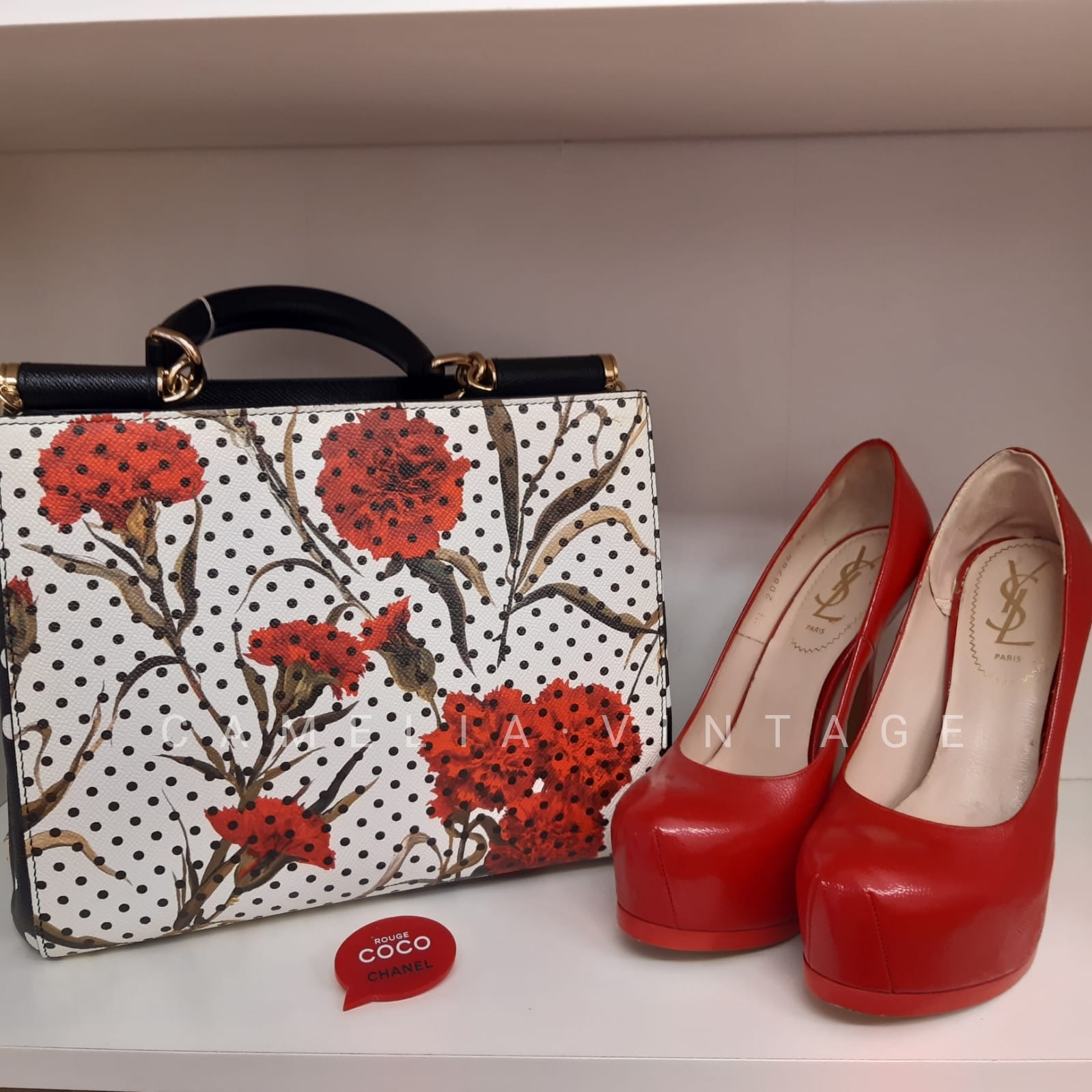 Camelia Vintage - © Photo by Camelia Vintage