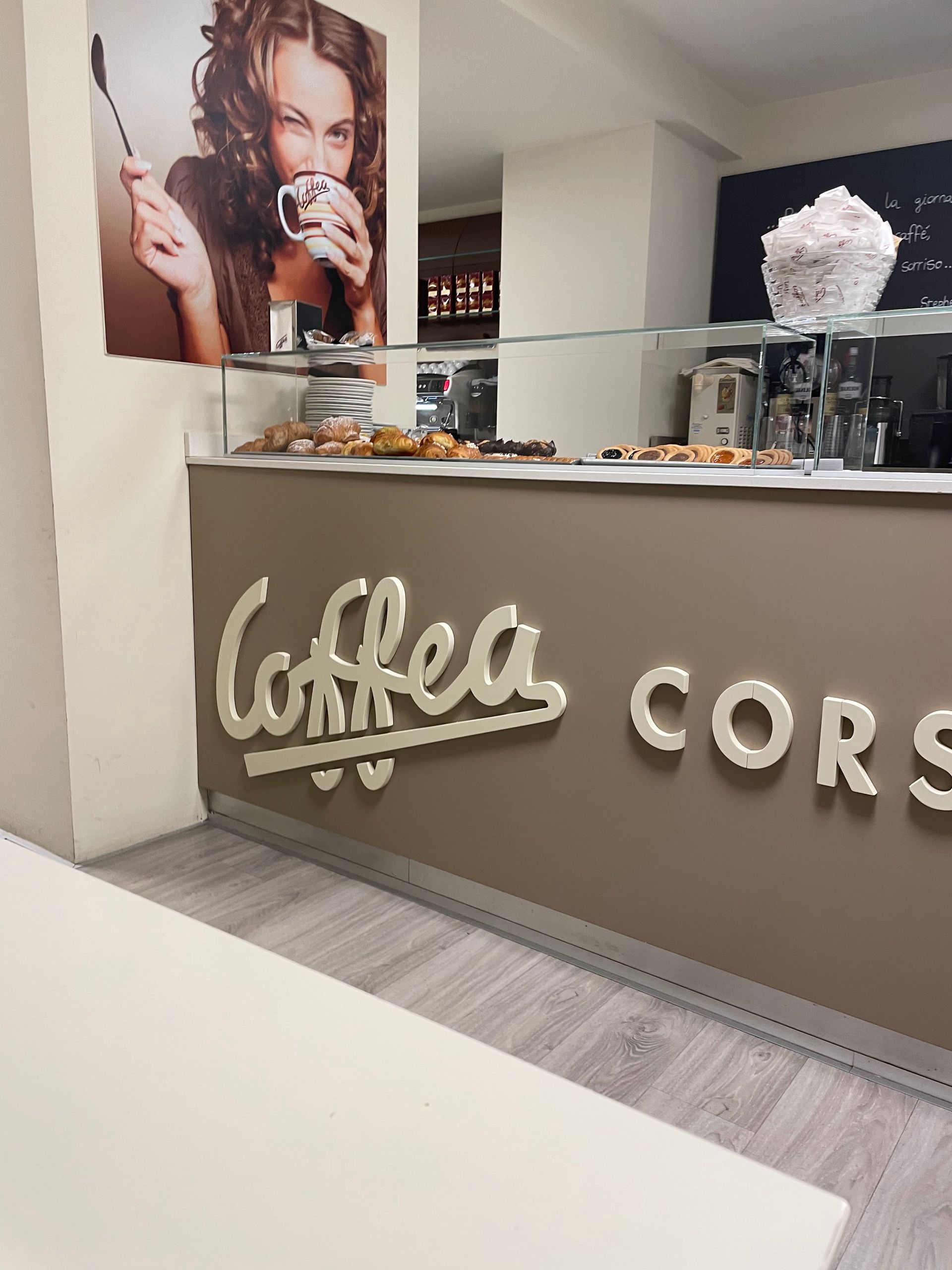 Coffea corso Palestro - © Photo by Elena Dessy