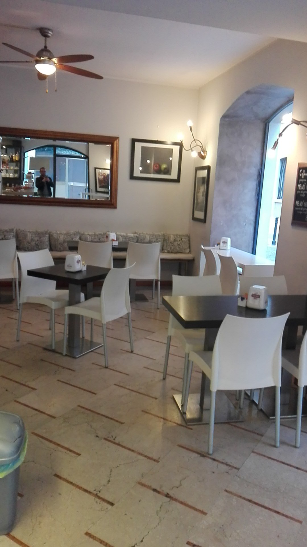 Coffee break - © Photo by Alex