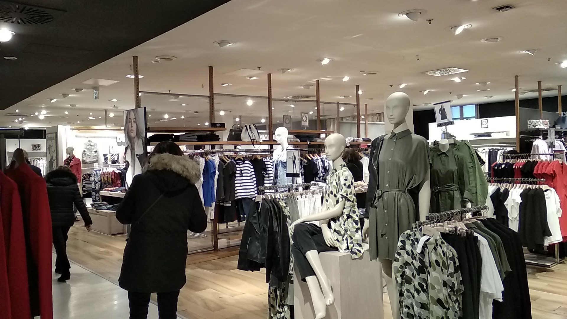 Coin - © Photo by Dana Leharová