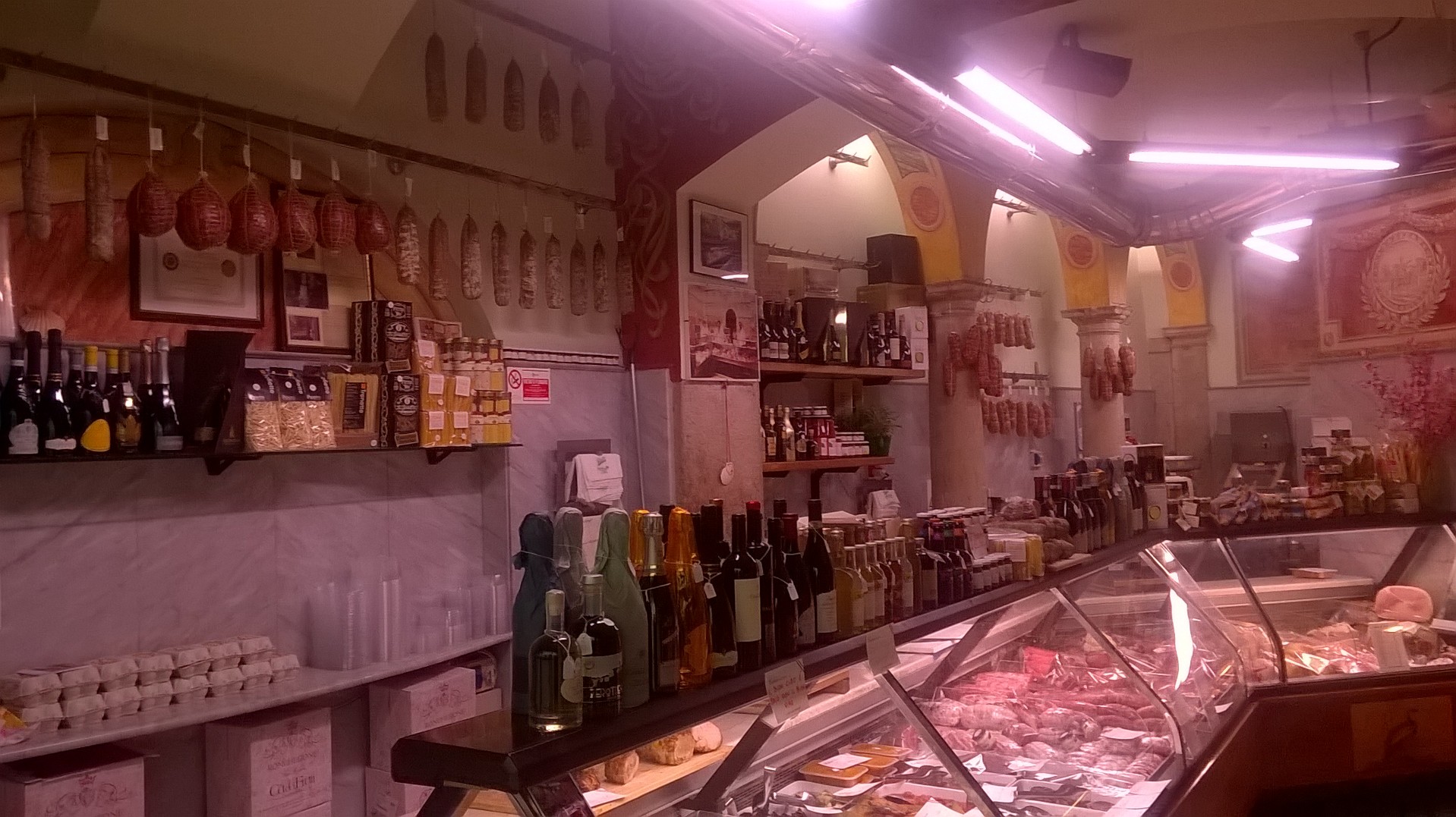 Colosio - © Photo by Polleria F.lli Colosio s.n.c.