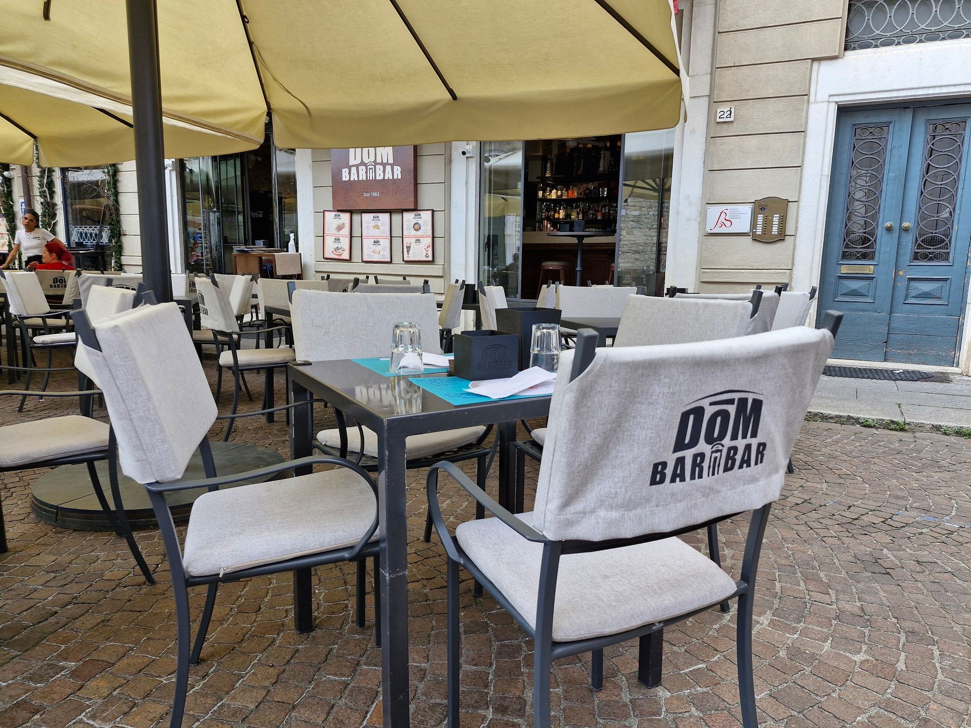 Dòm bar - © Photo by Wilfred Wassink