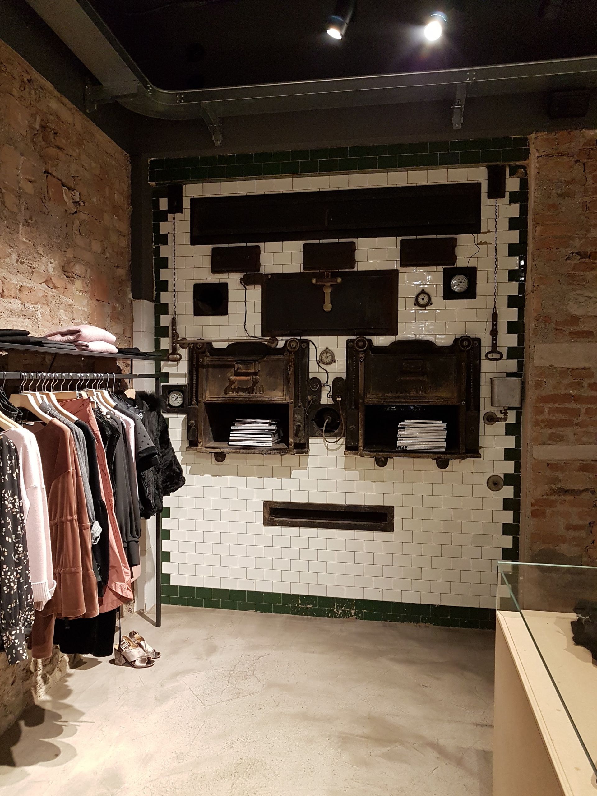 Doppelganger - © Photo by mauro valoti