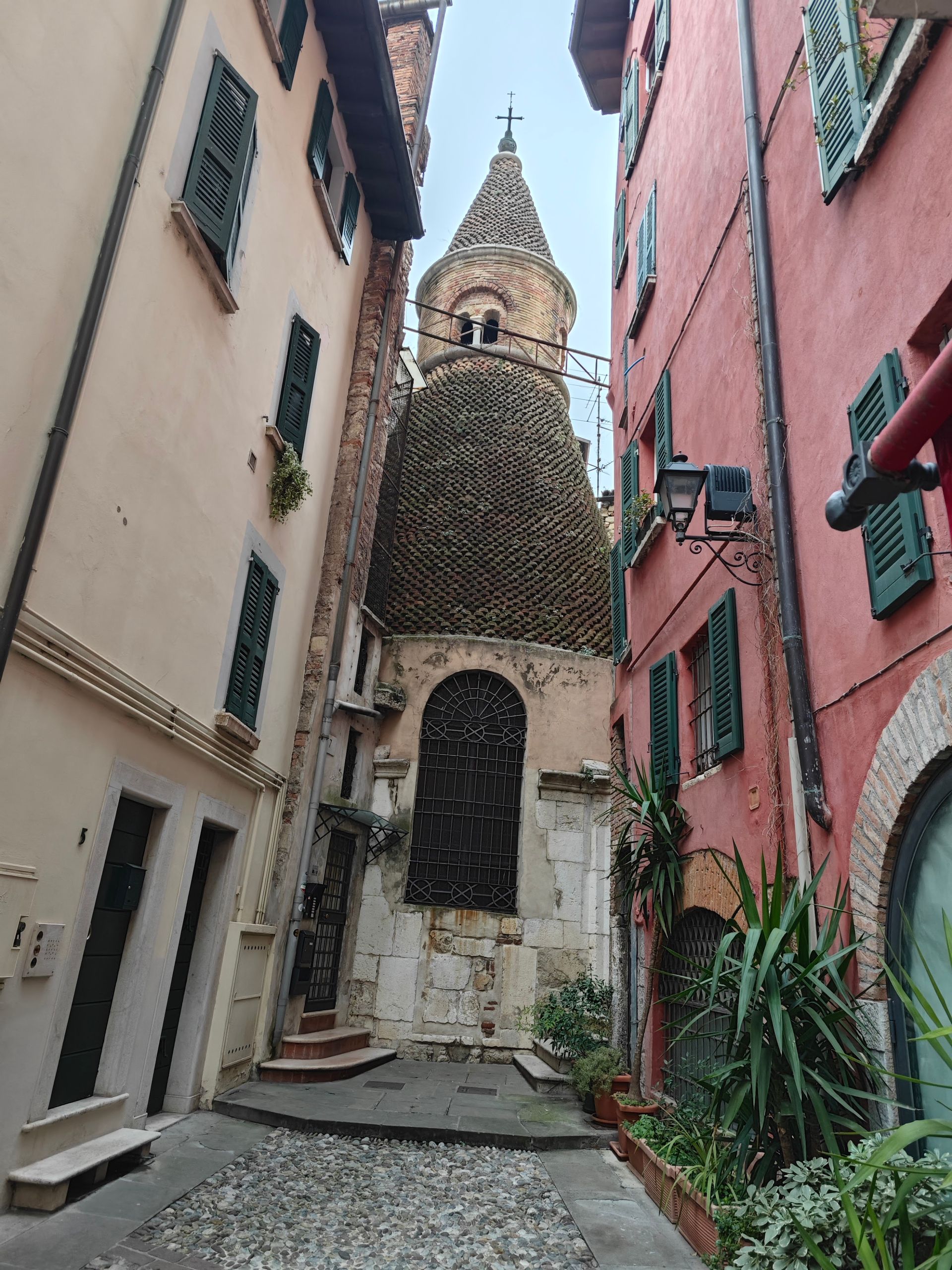 Dukka - © Photo by walter comper