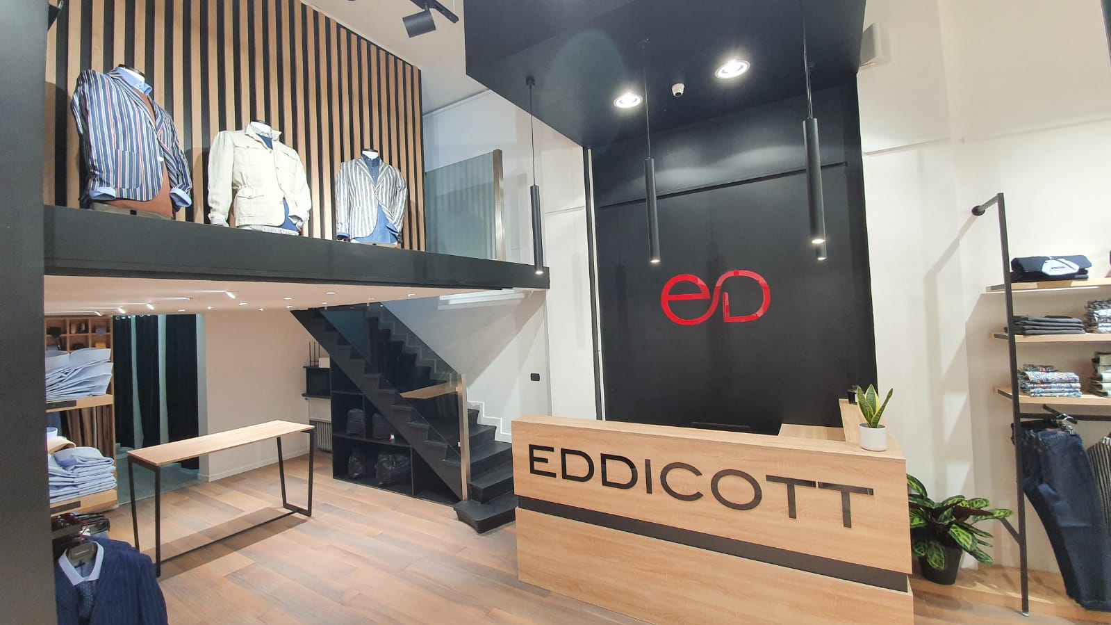 Eddicott - © Photo by EDDICOTT LAB - BRESCIA