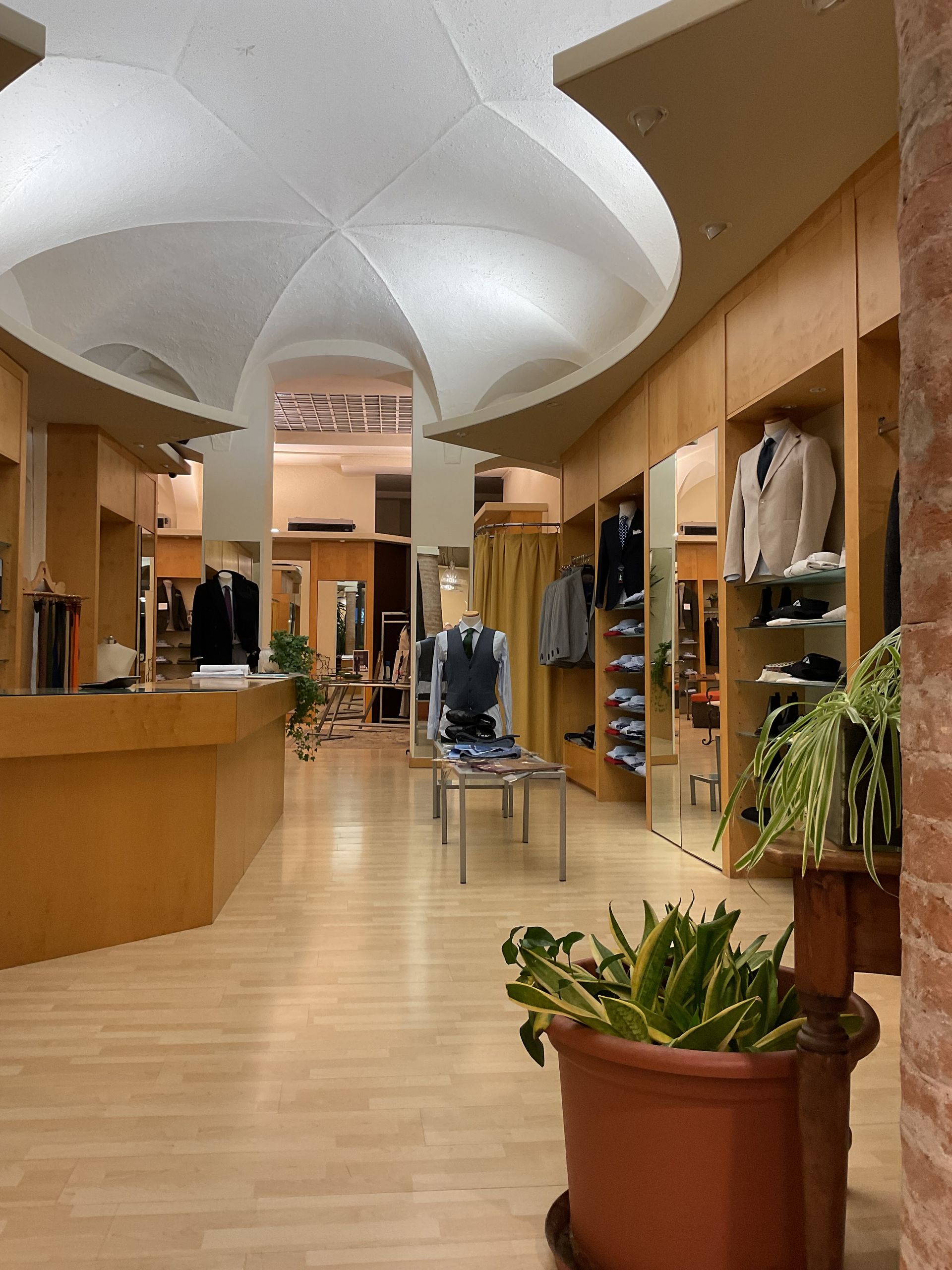 ELLEBImenfashionshop - © Photo by ELLEBImenfashionshop