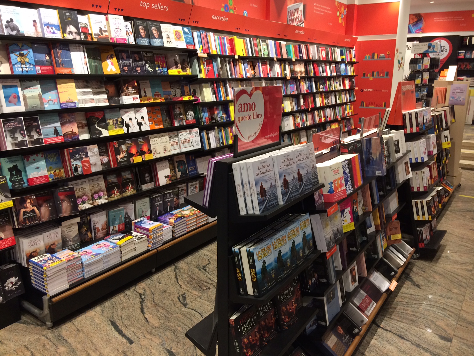 Giunti al Punto libreria - © Photo by Giunti al Punto Librerie