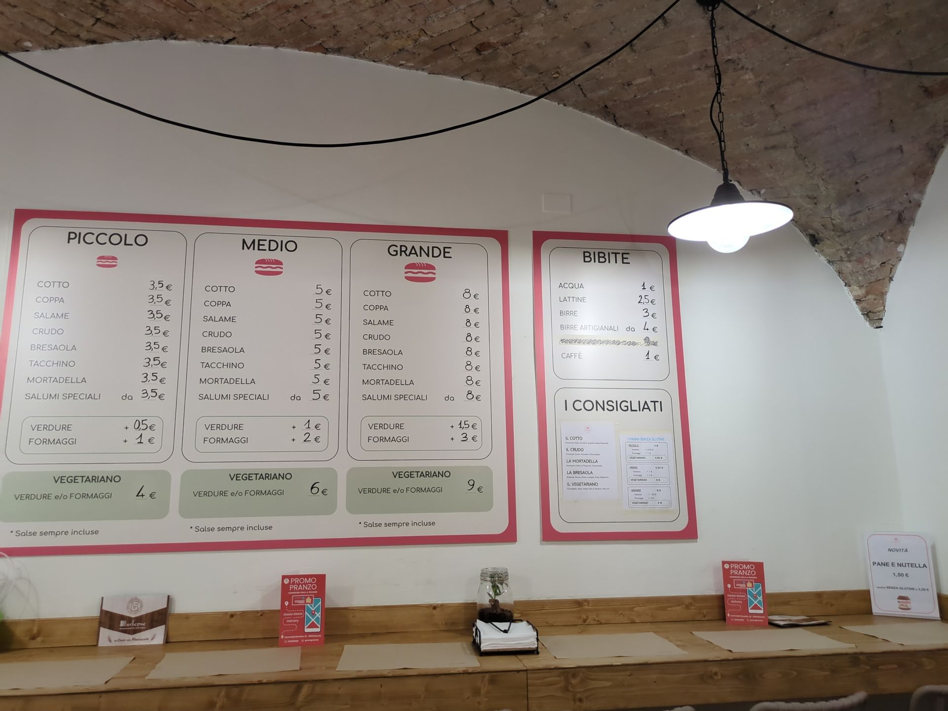 Gnam Gnam un panino in centro - © Photo by Joeri Lammertyn