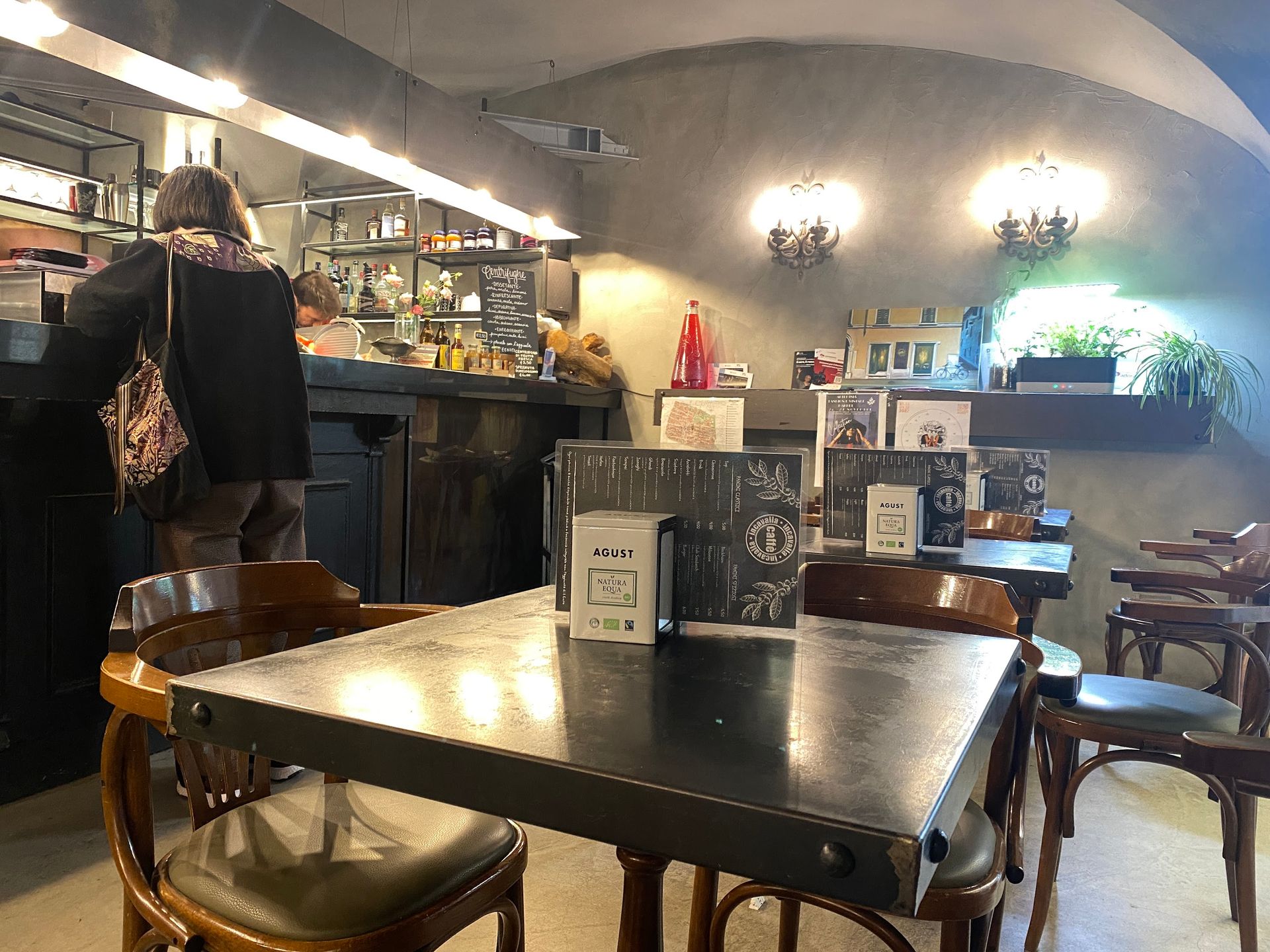 Incavalla caffè - © Photo by Qing