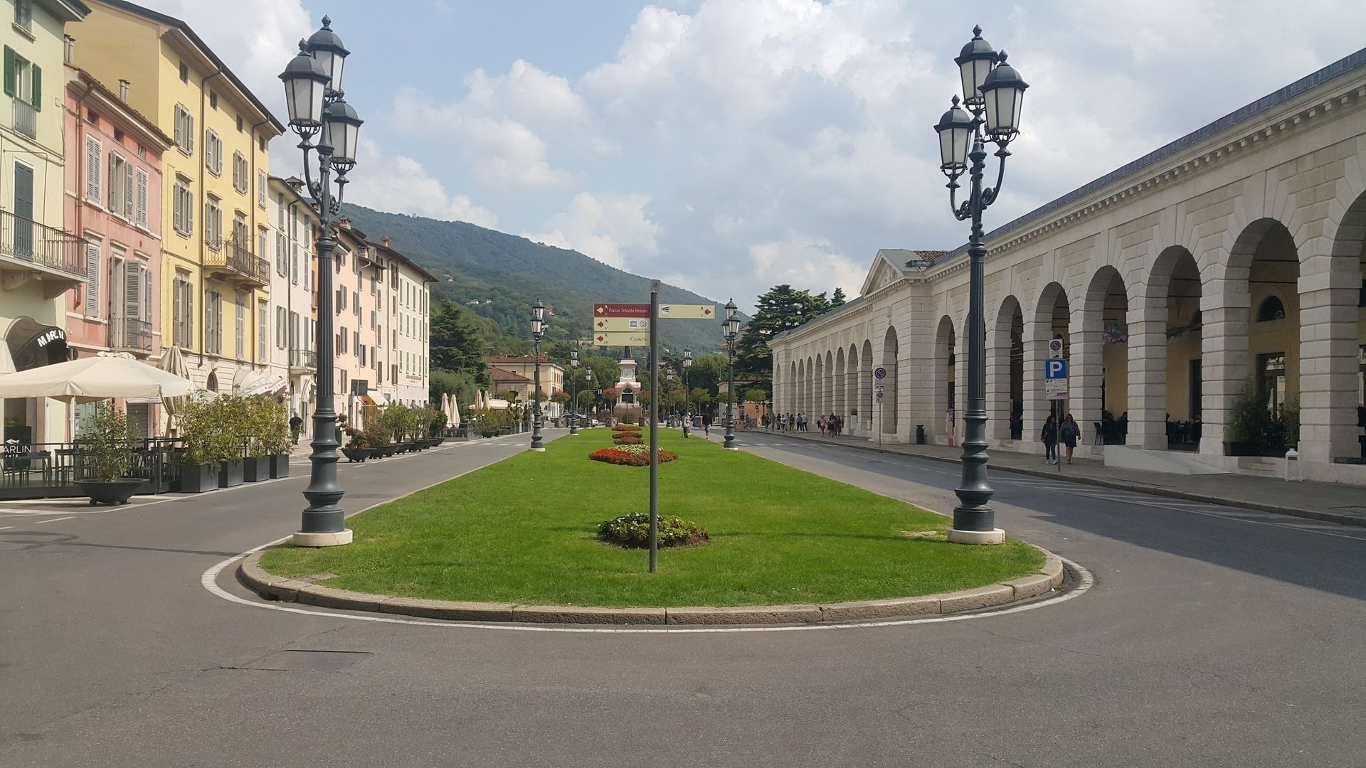 La Bodeguita - © Photo by Francis Darlington