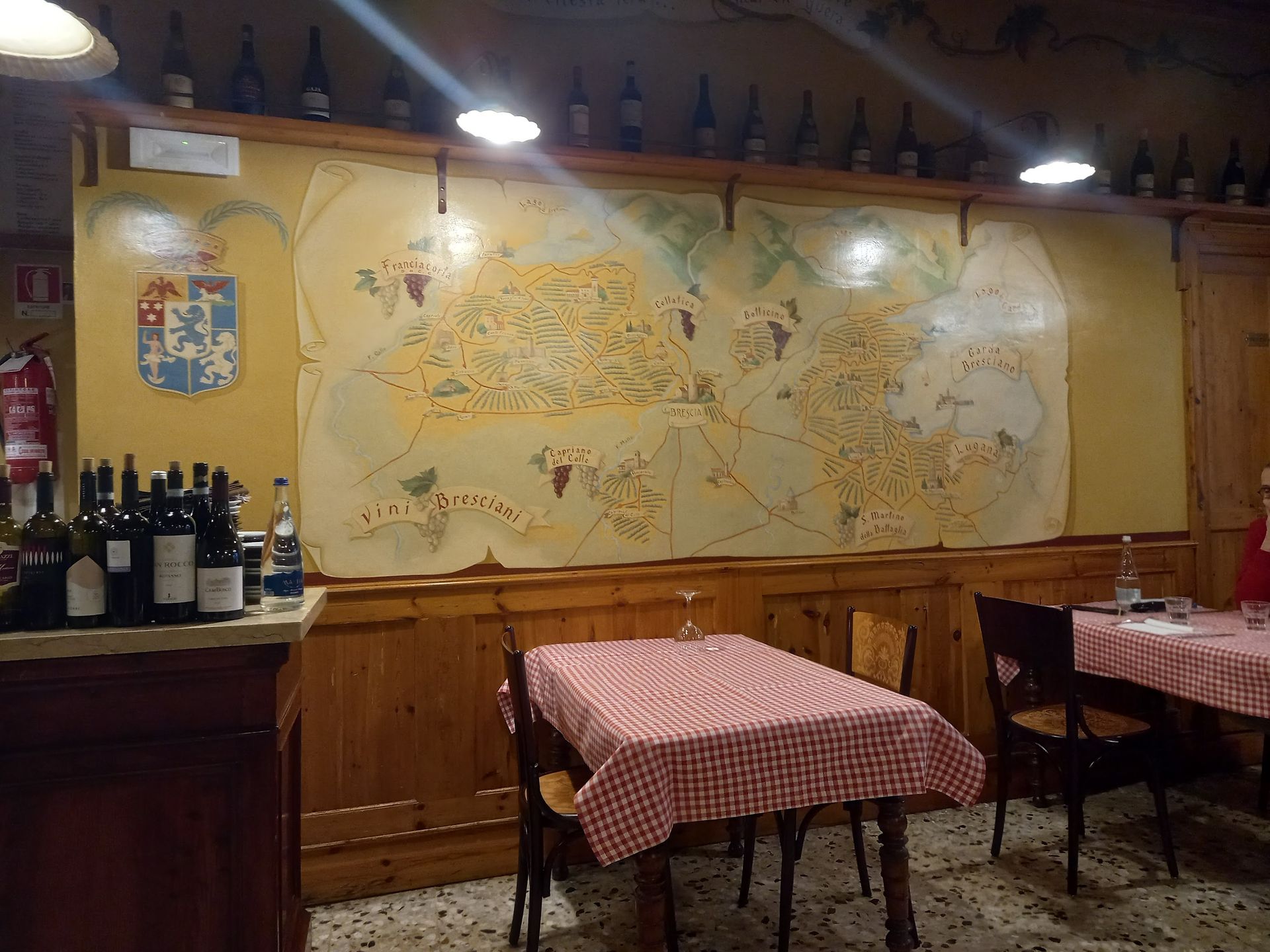 La grotta - © Photo by Roberto Belforti