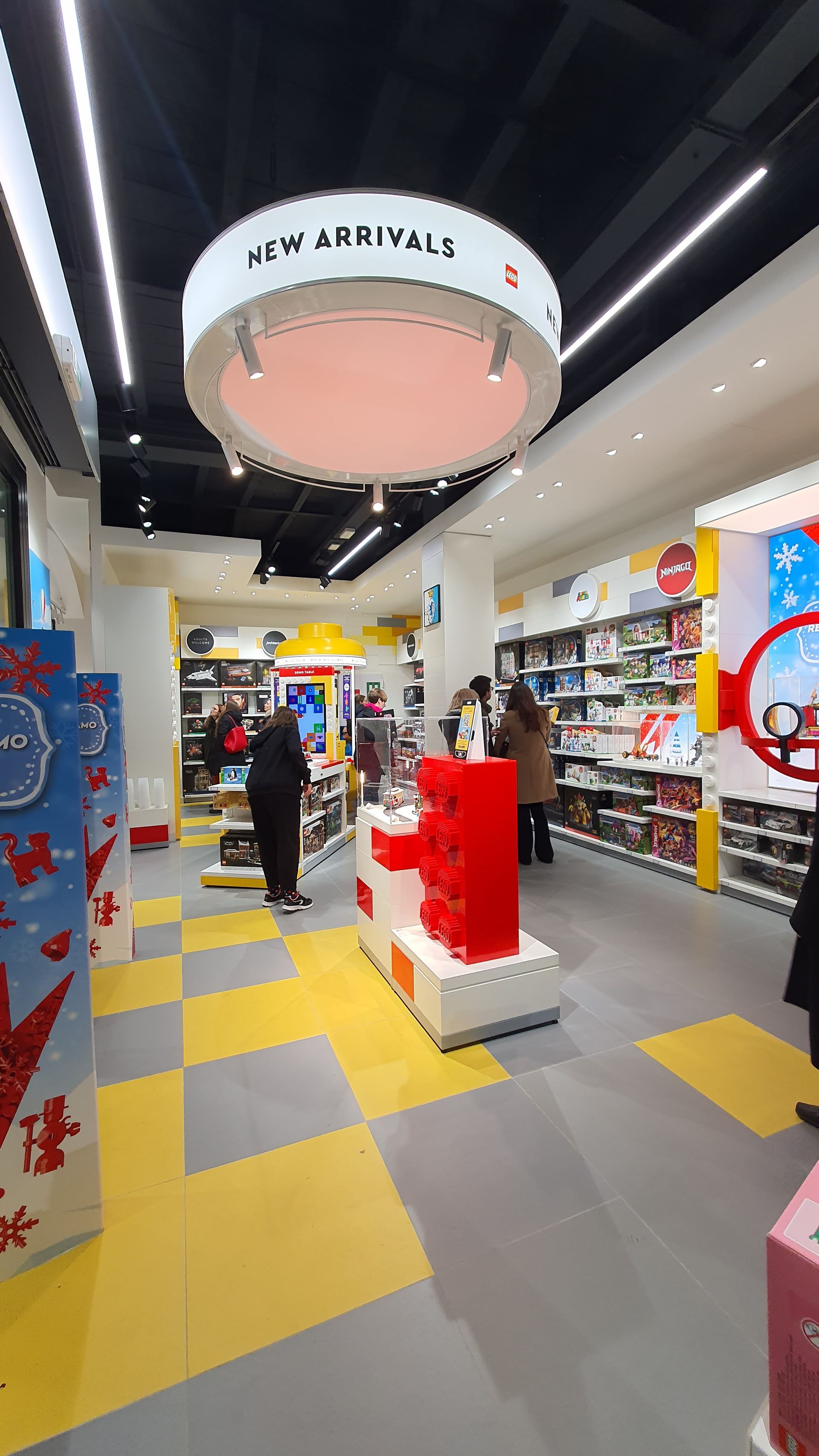 Lego store - © Photo by Roberta Mobini
