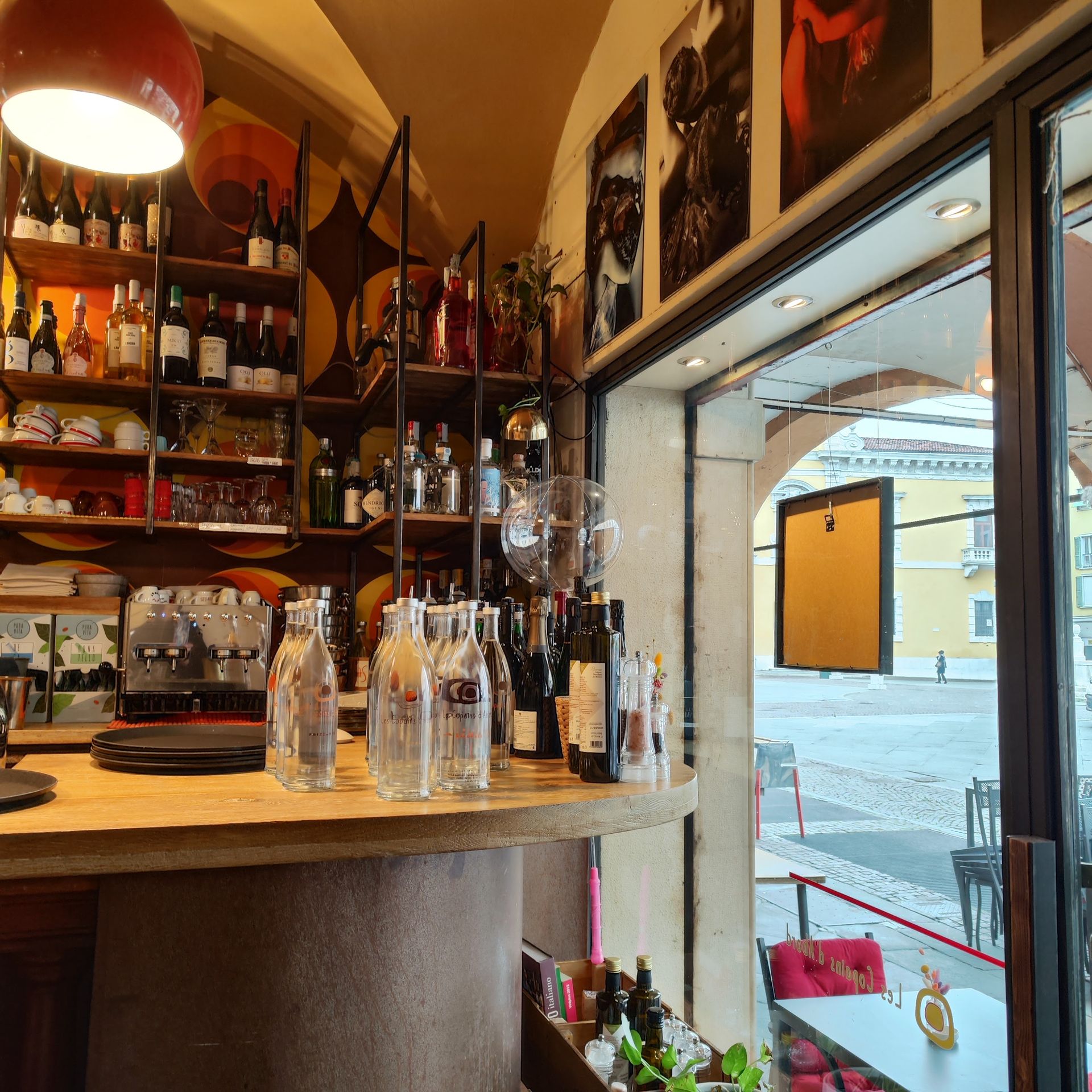 Les Copains d'Abord - © Photo by Mara Zucchini