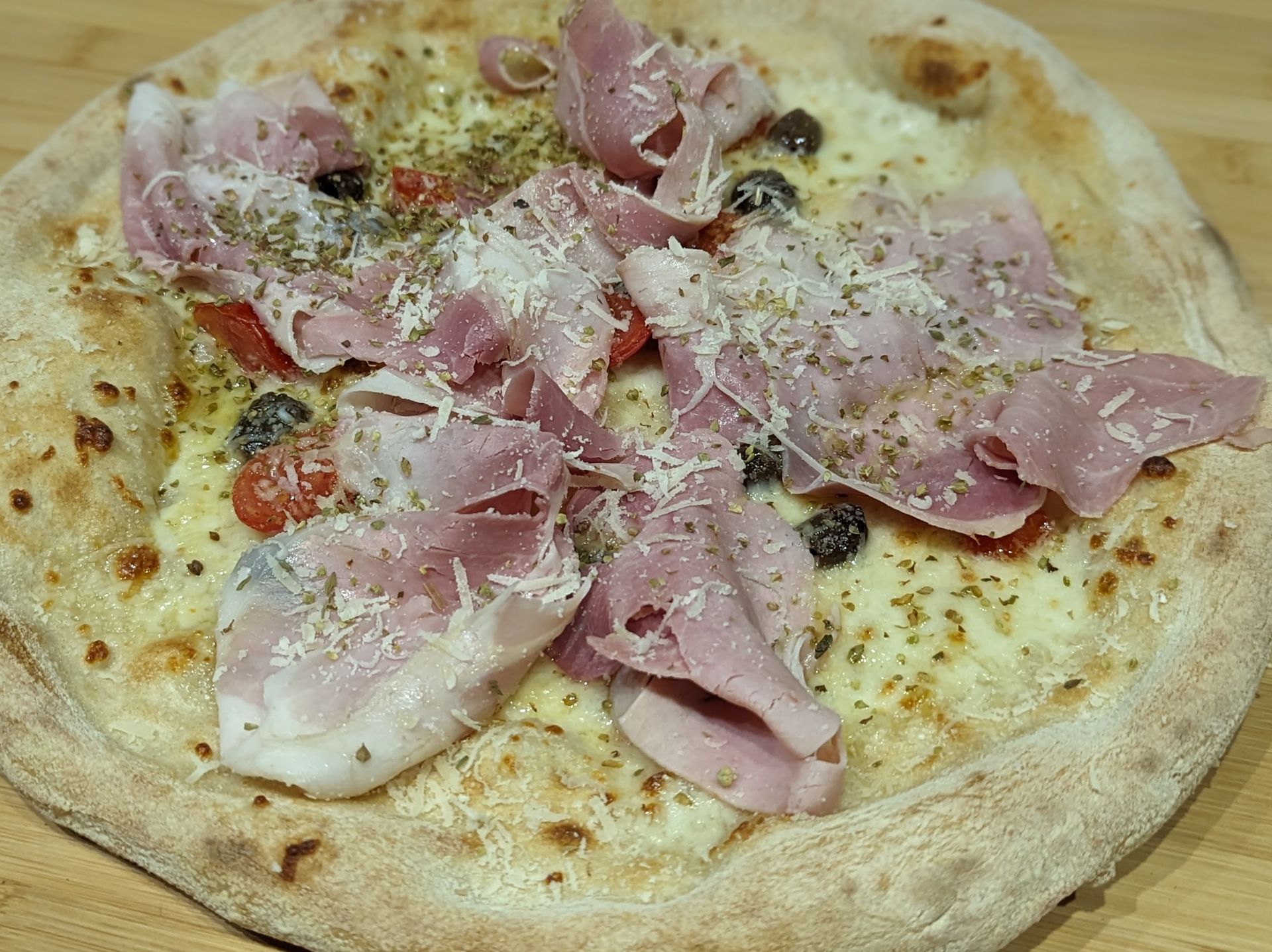 Lestro - © Photo by Lestro Pizza Restaurant