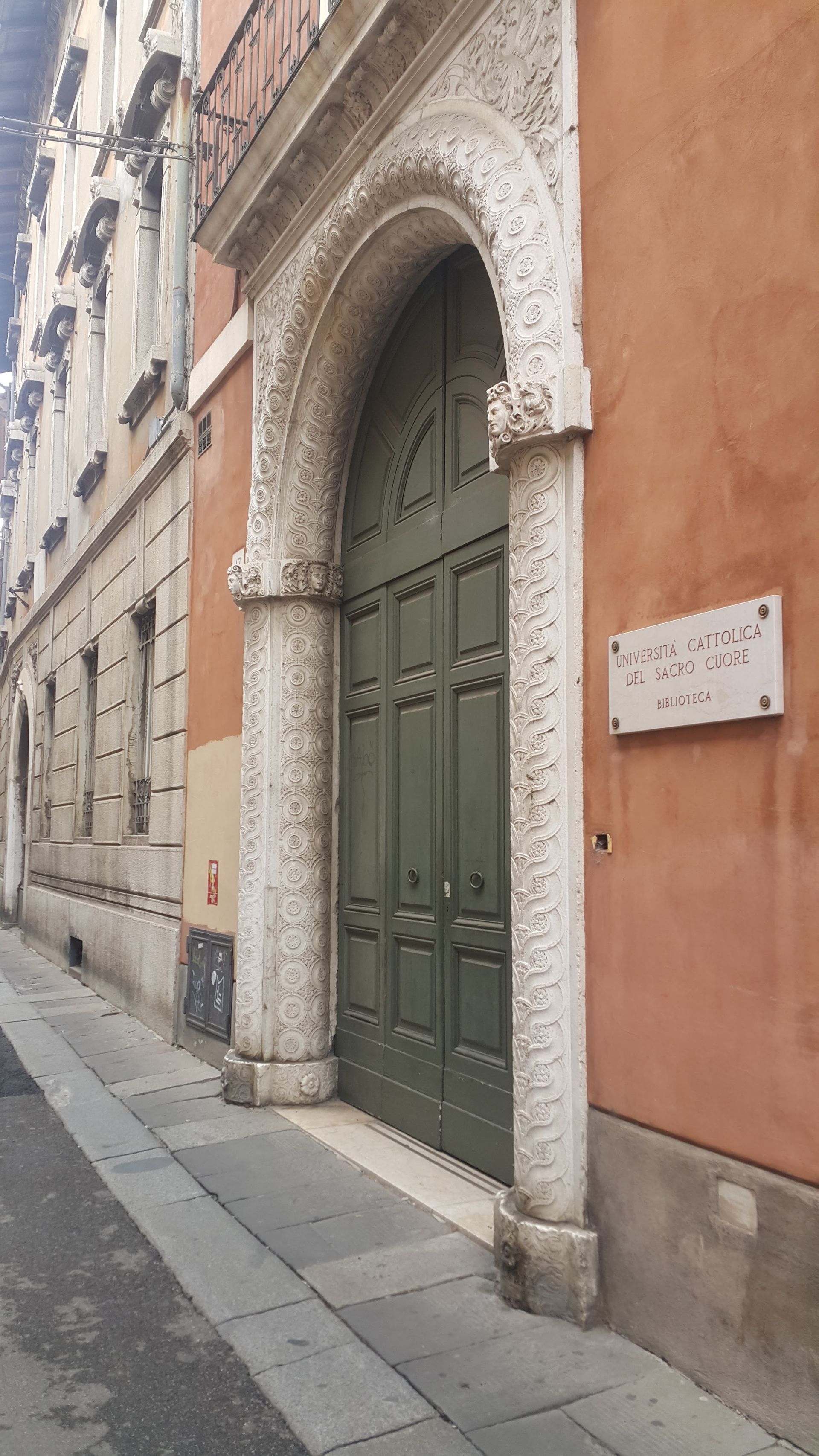 Libreria Mediolani - © Photo by Francis Darlington