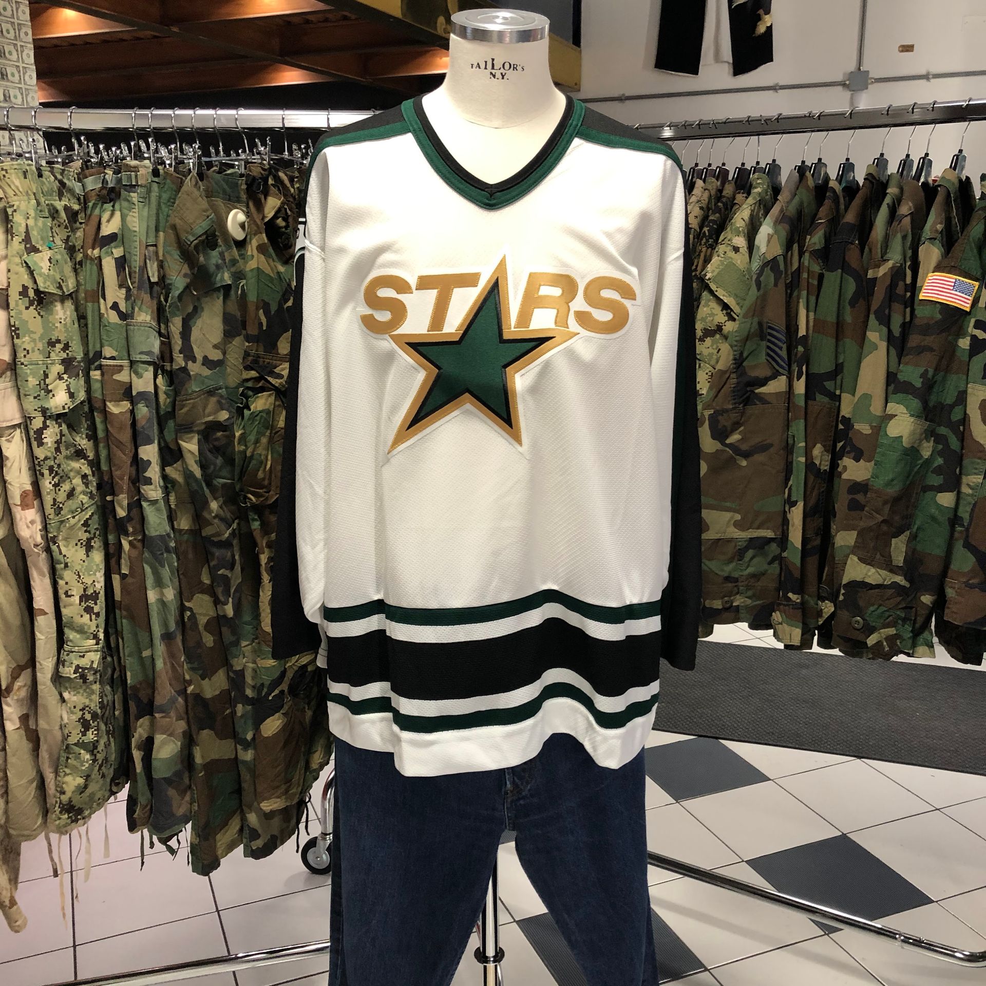 Lo zio sam - © Photo by LO ZIO SAM American Vintage Store