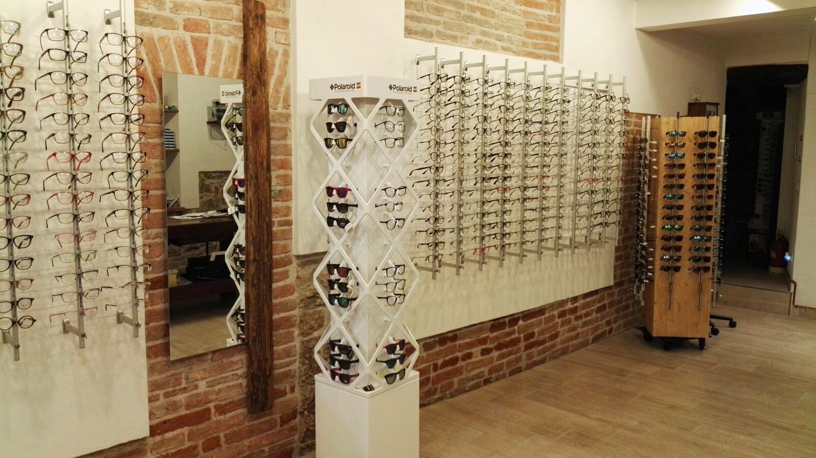 L'ottica - © Photo by L'OTTICA di Rinaldi Zaira