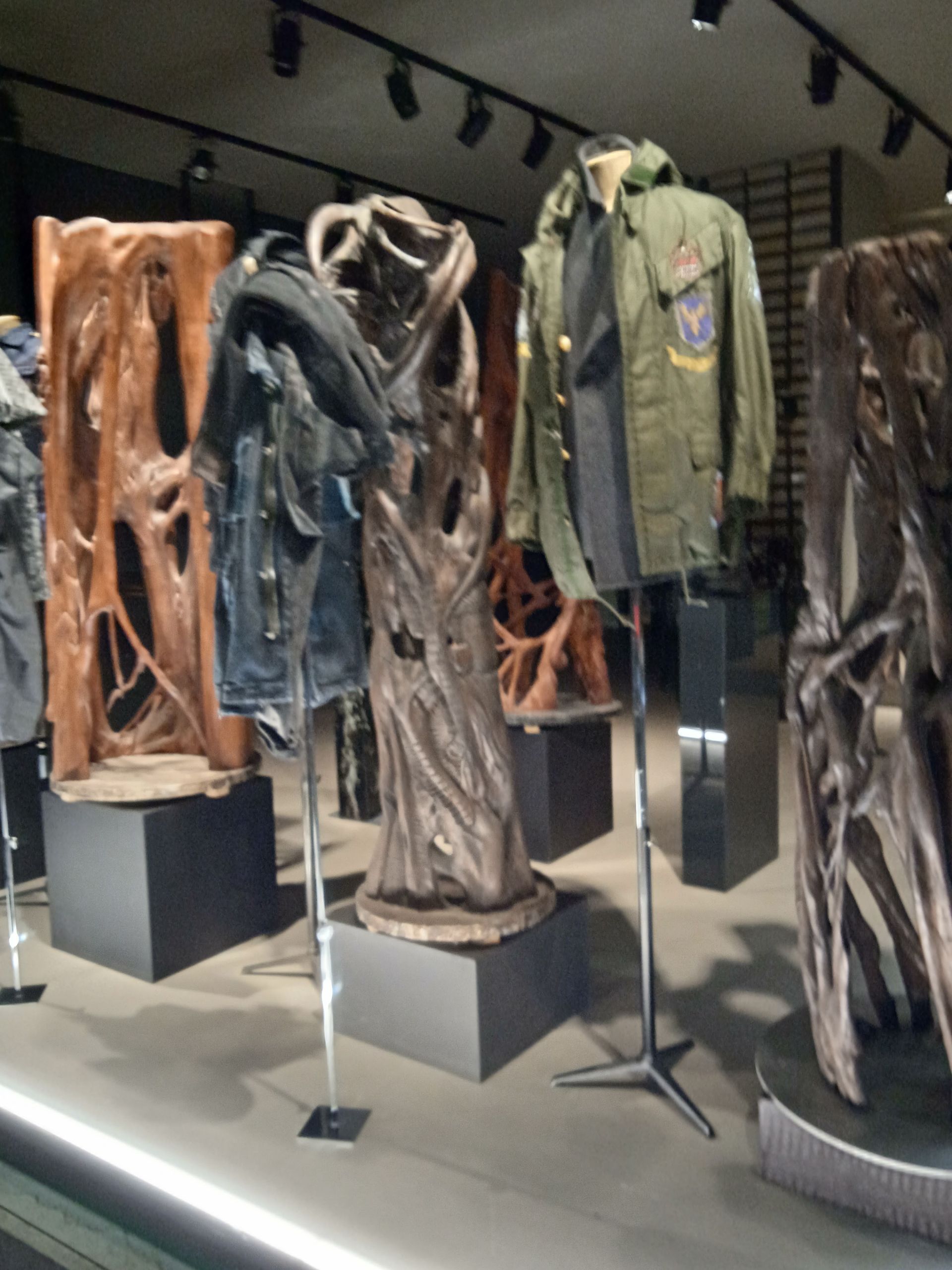 Magenta Homme - © Photo by ALESSANDRO CANESI