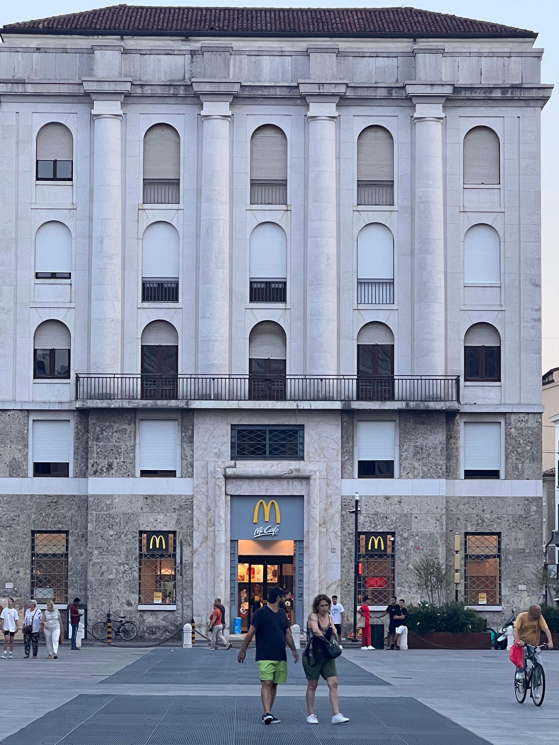 Mc Donald - © Photo by The Locals