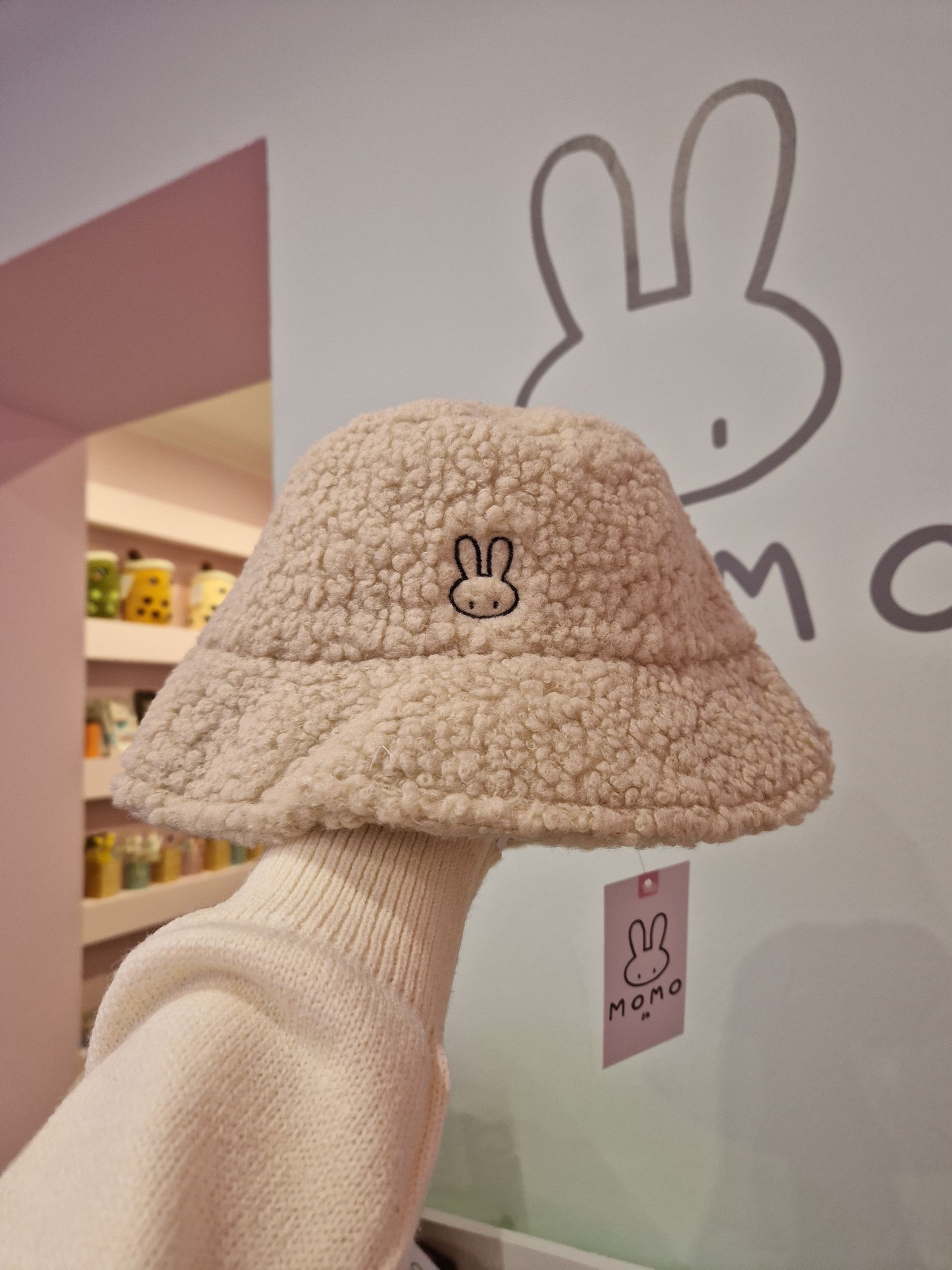 Momo - © Photo by Momo