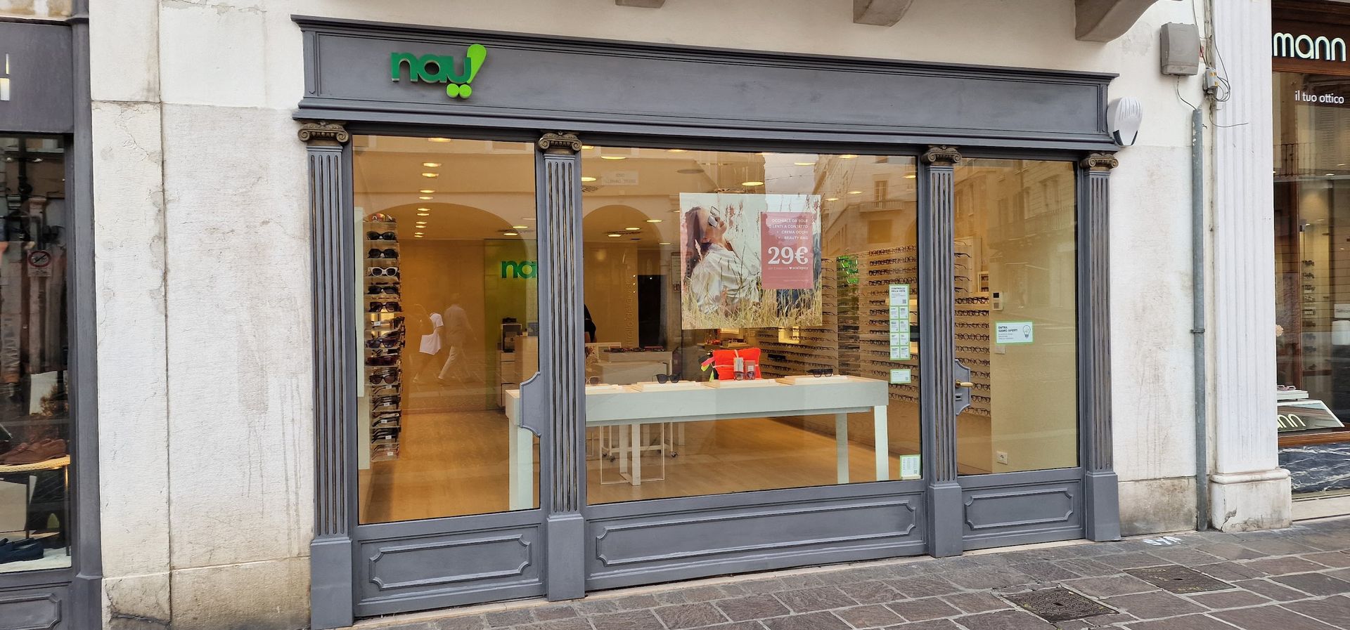 NAU - © Photo by Michele _72