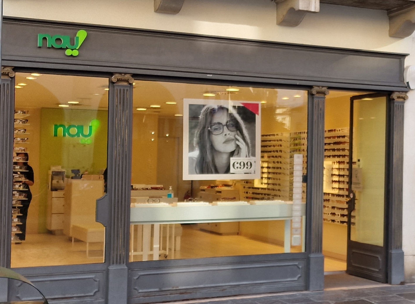 NAU - © Photo by Michele _72