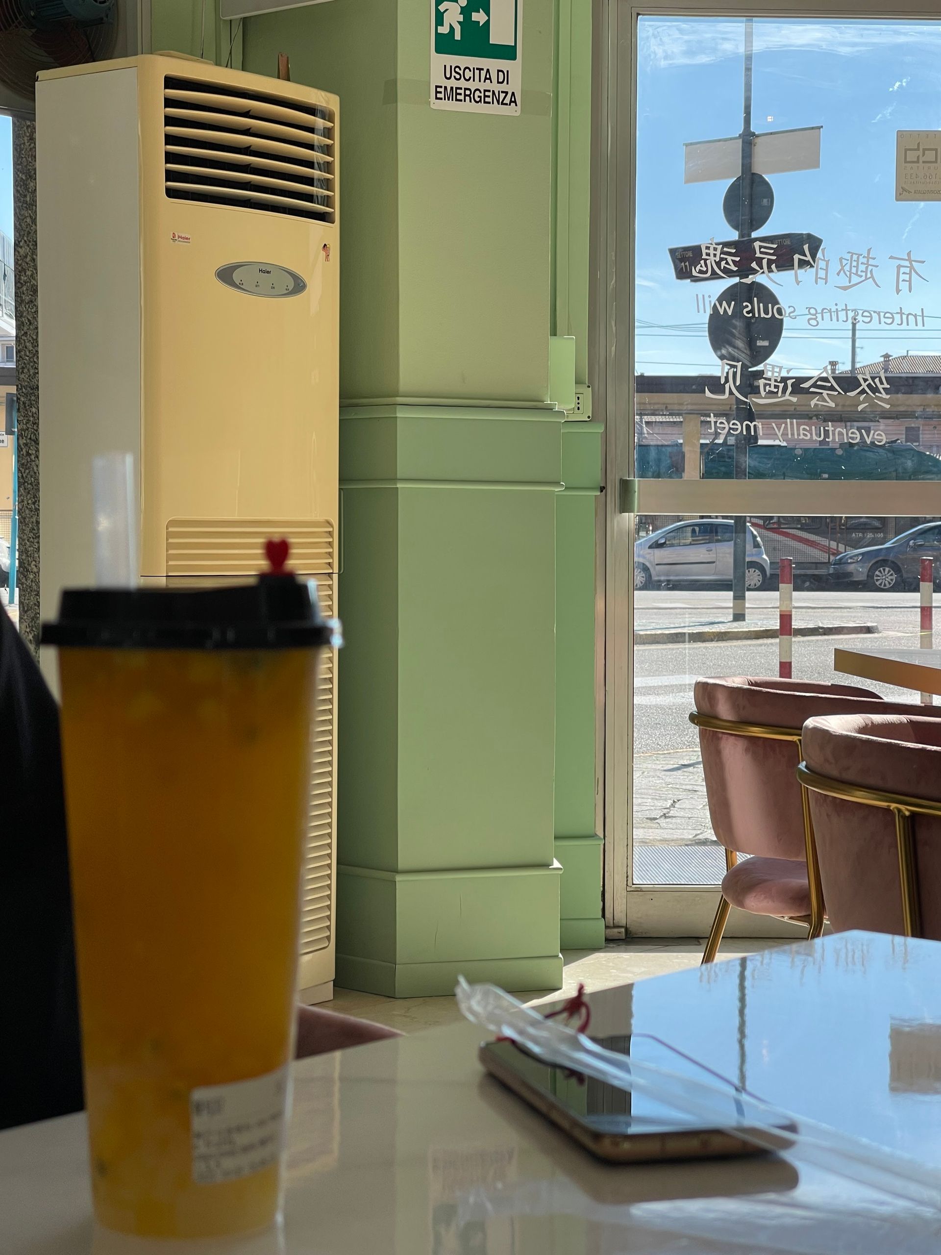 One tea - © Photo by Linda