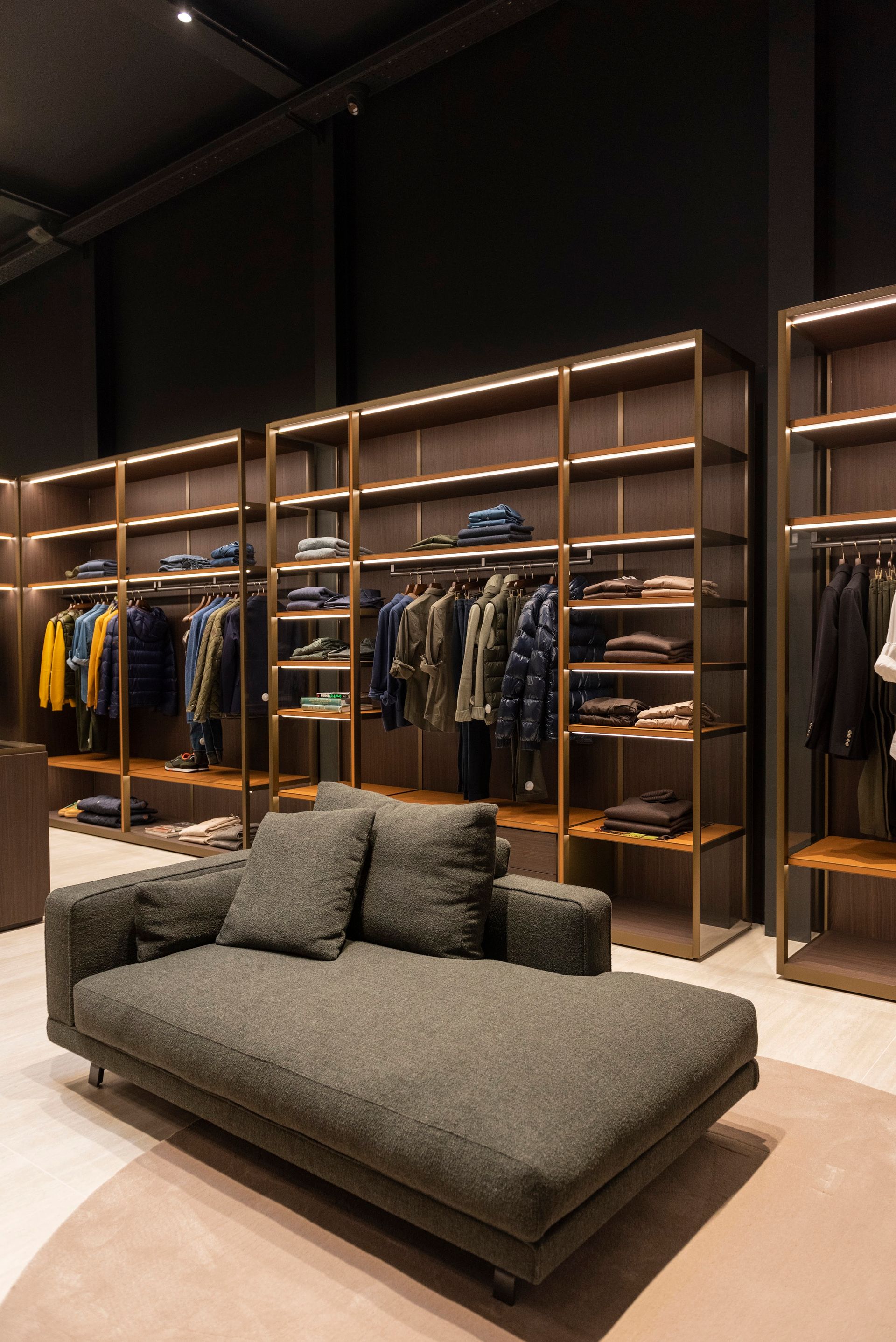 Papà lupin - è moda - © Photo by PAPA' LUPIN - ēMODA