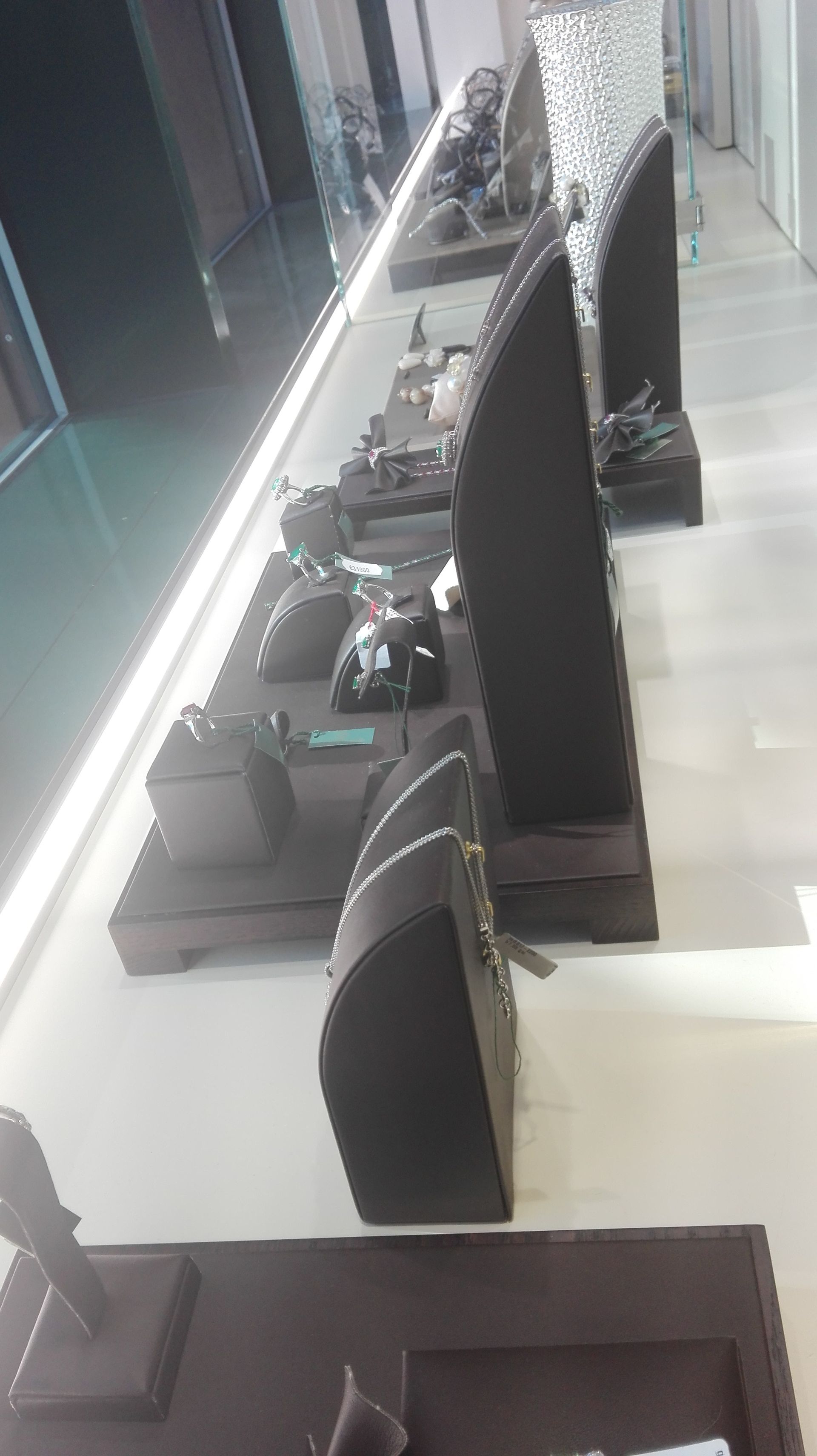 Pasotti gioielli - © Photo by Alex