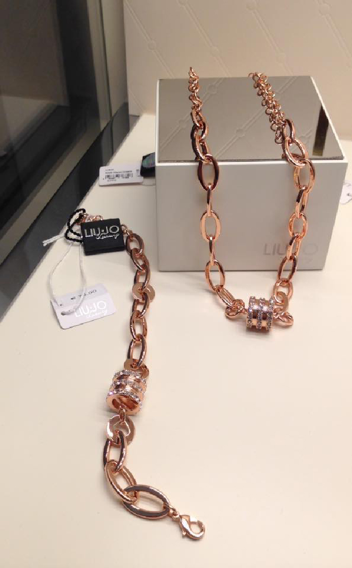 Prezioso e raro - © Photo by Gioielleria Prezioso e Raro di Natali Ghislano - Rivendita Liu-Jo e Daniel Smith