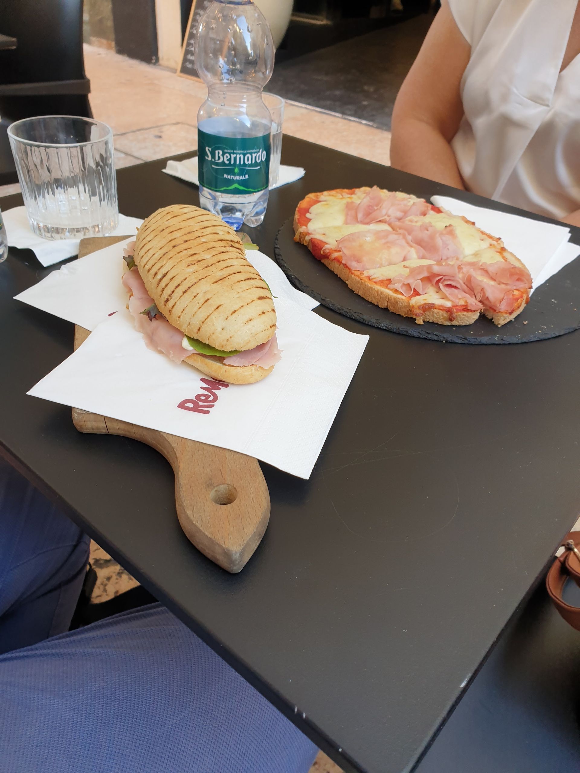 Remedios bistrò - © Photo by Roberto Vettore