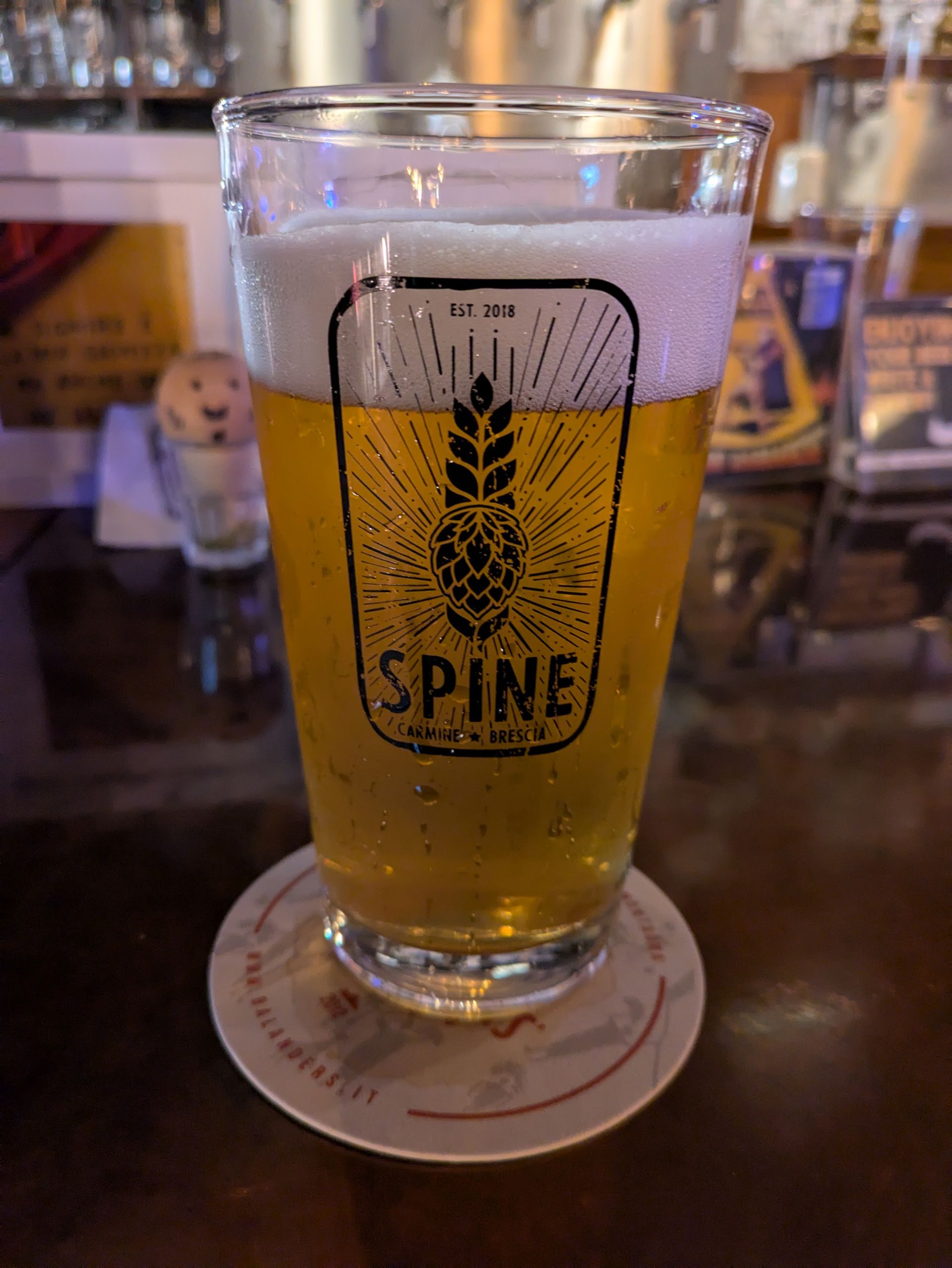 Spine - © Photo by Jakub Pelikovský