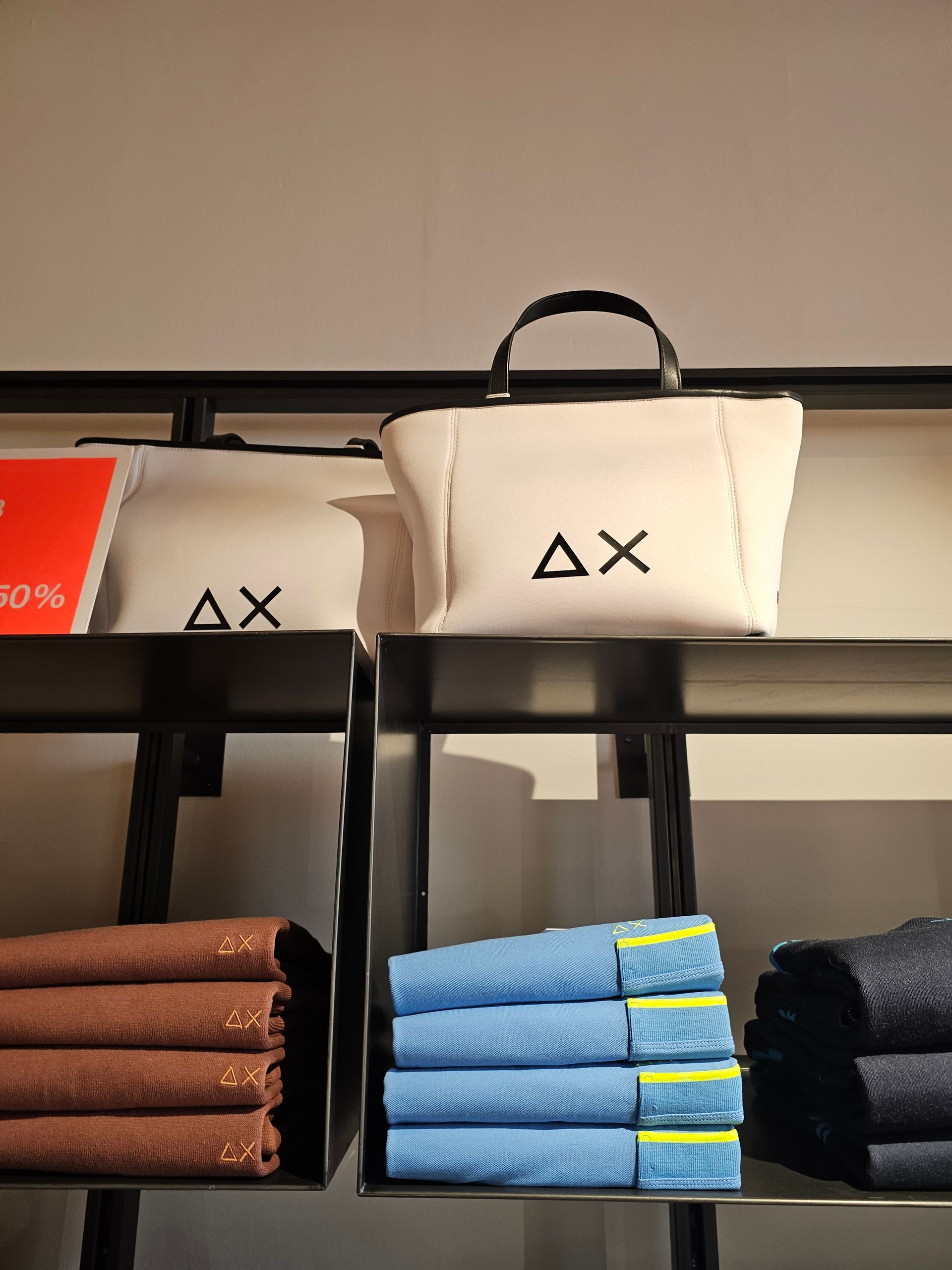 Sun 68 store - © Photo by gio giti