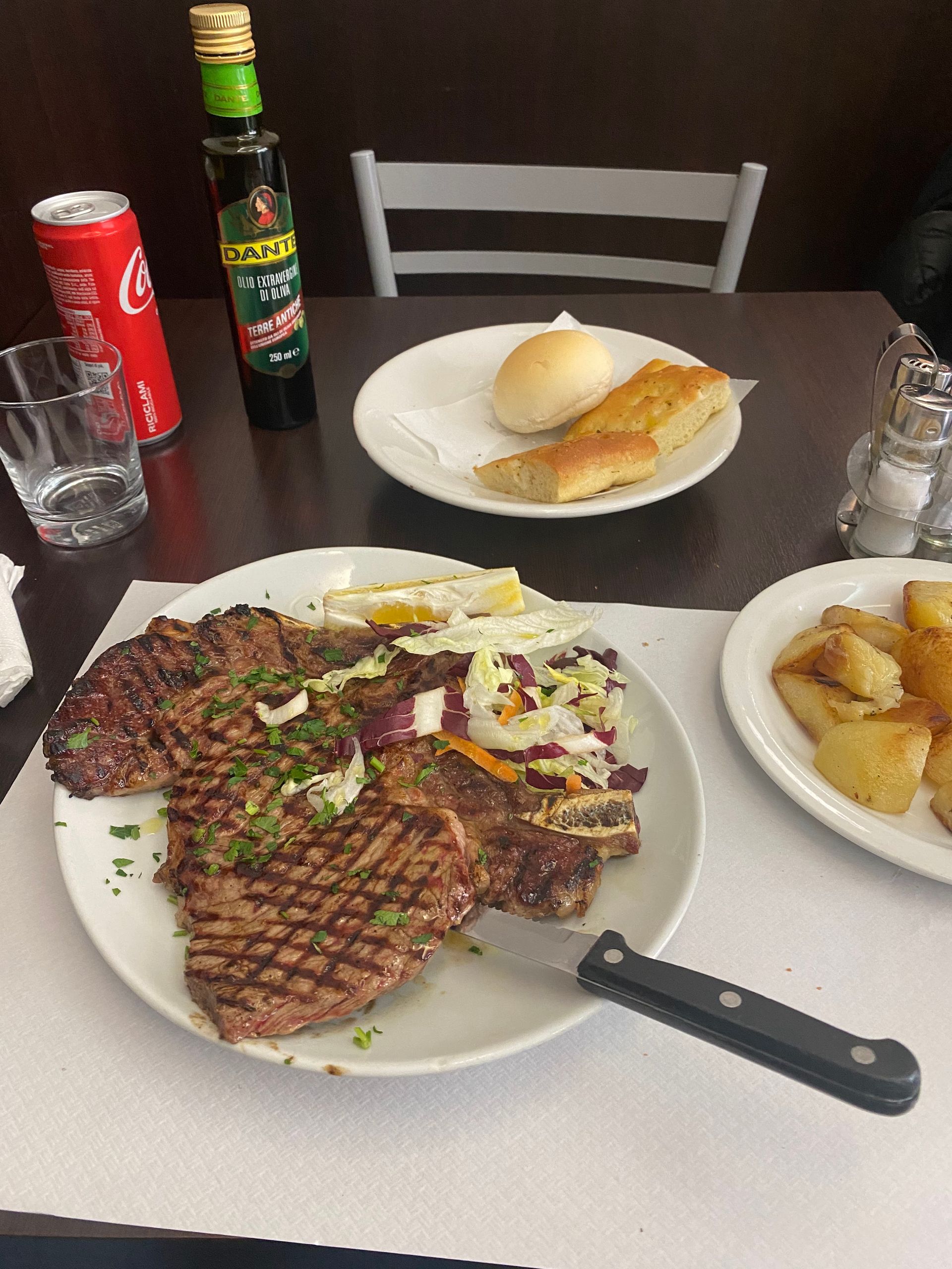 Suzybar - © Photo by Molhim Benzabee