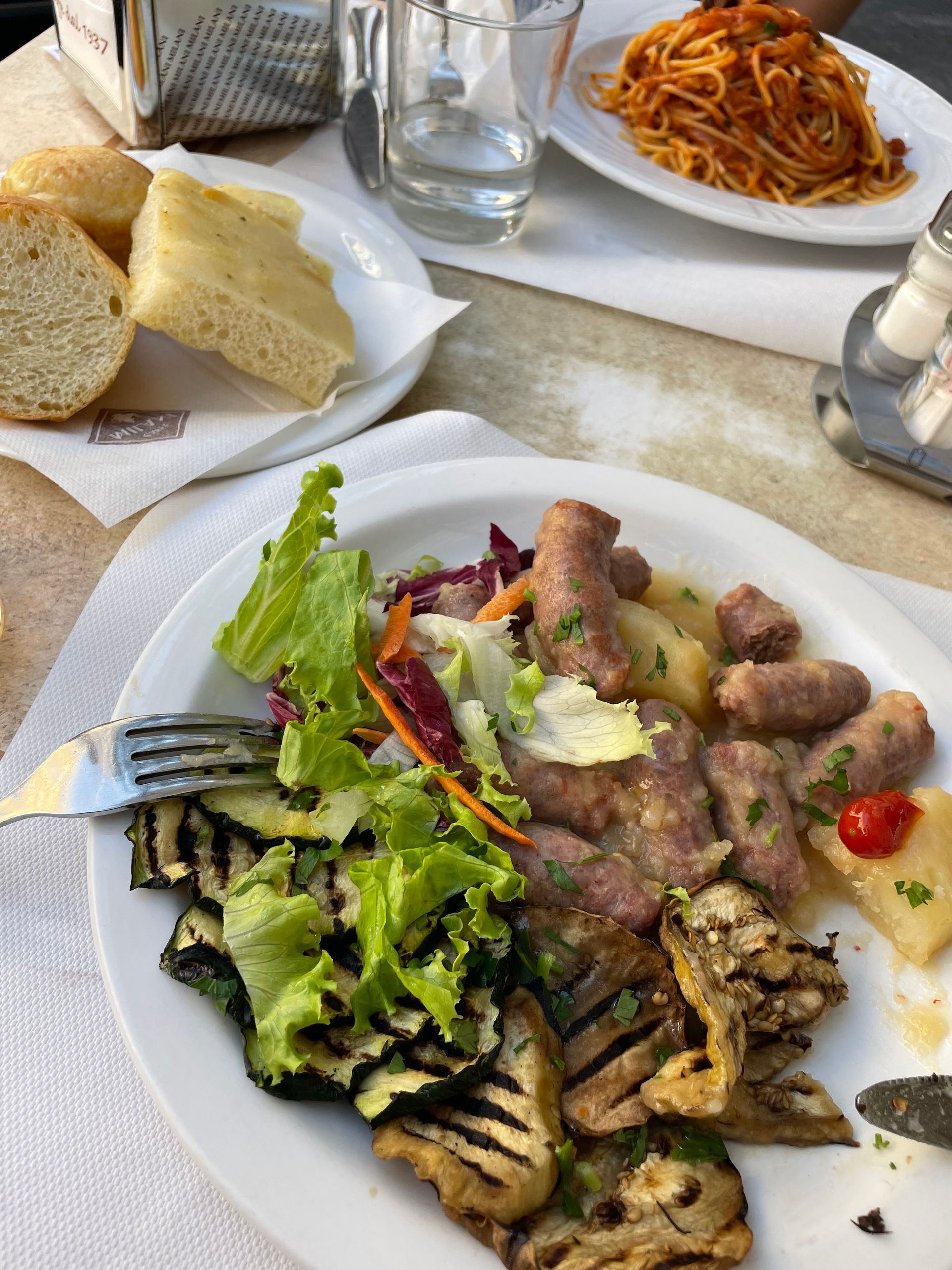 Suzybar - © Photo by Stephanie M