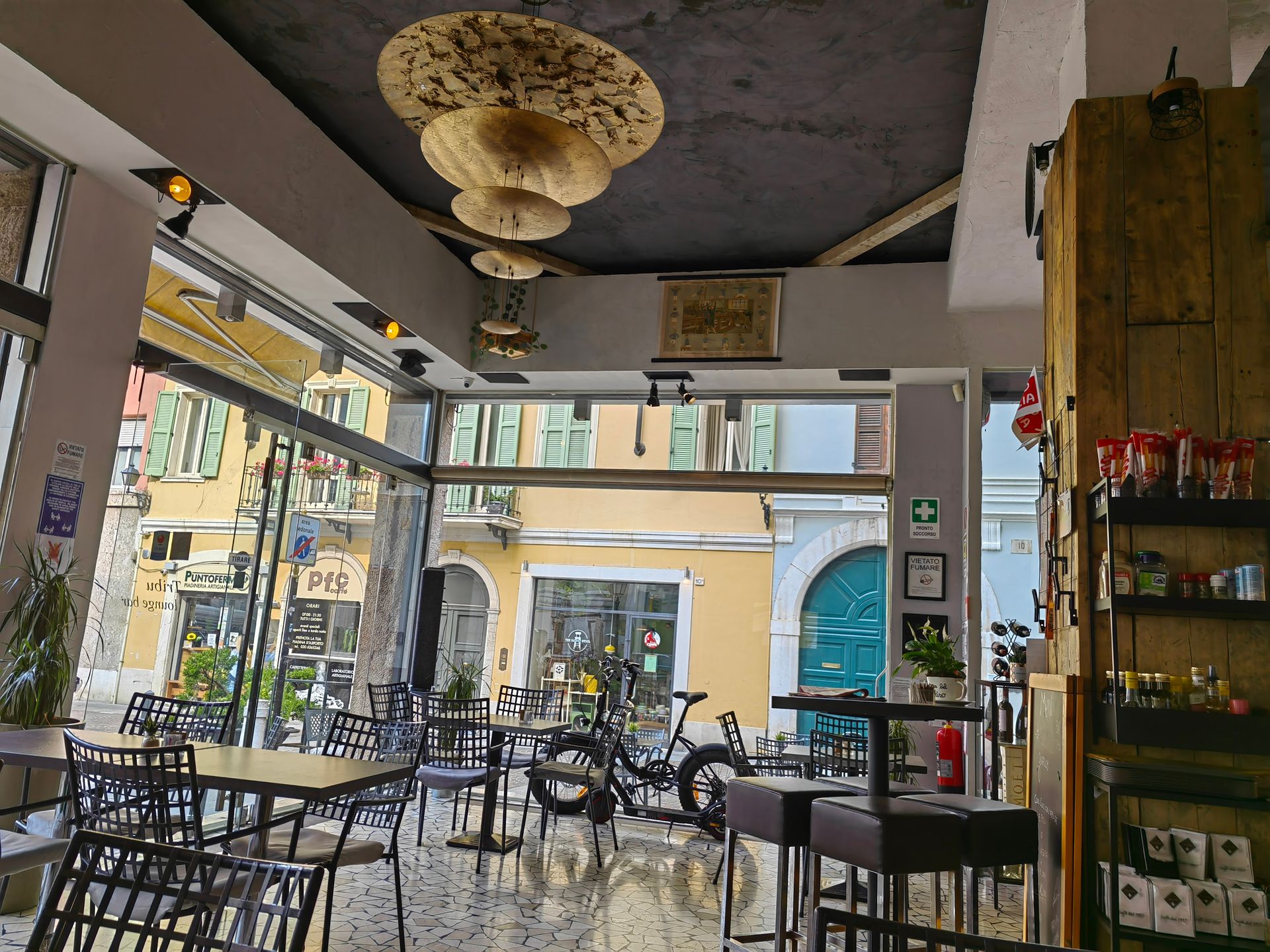 Tribù lounge bar - © Photo by Zikuan Yuan