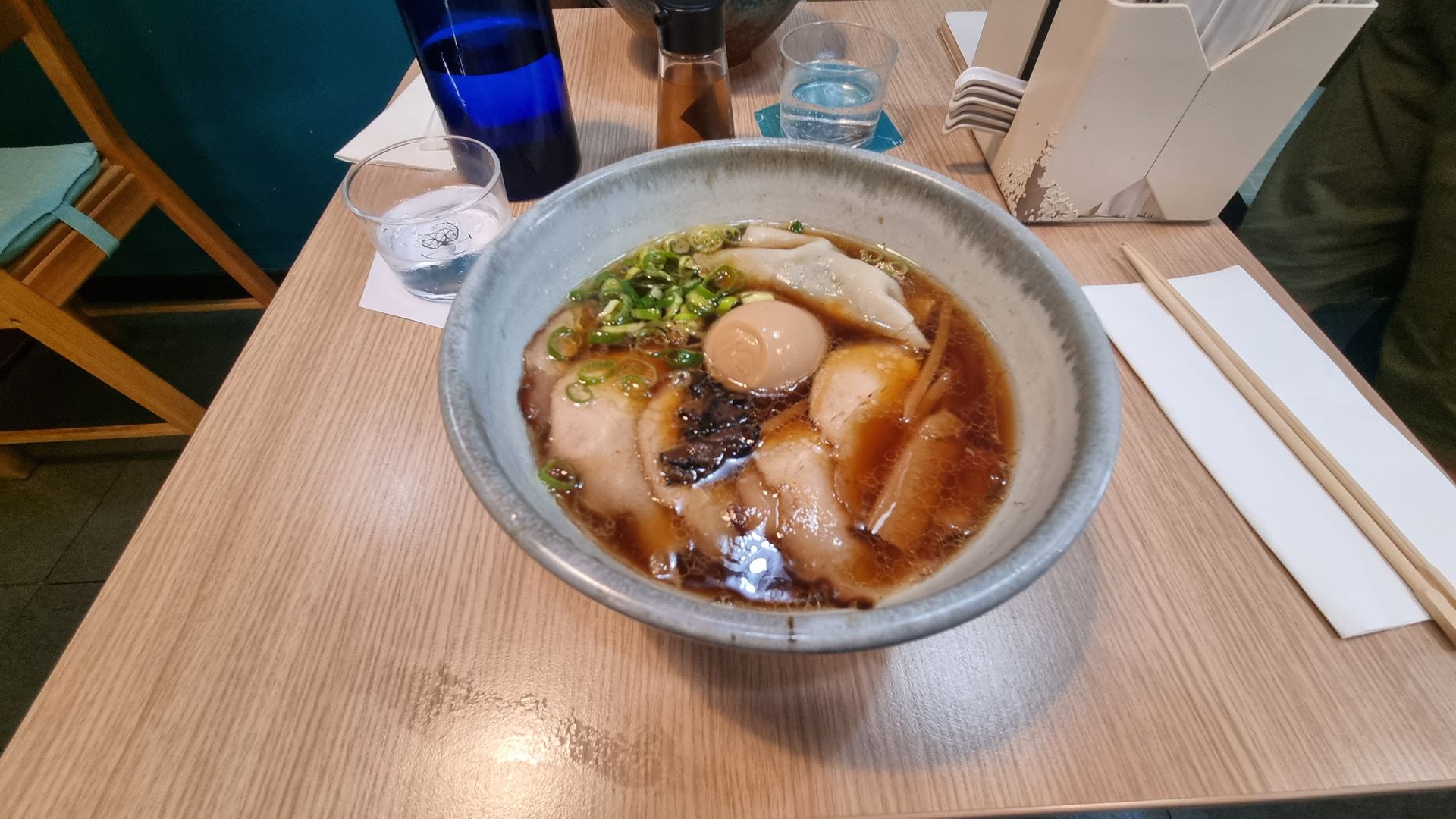 Verde ramen - © Photo by Alex M.