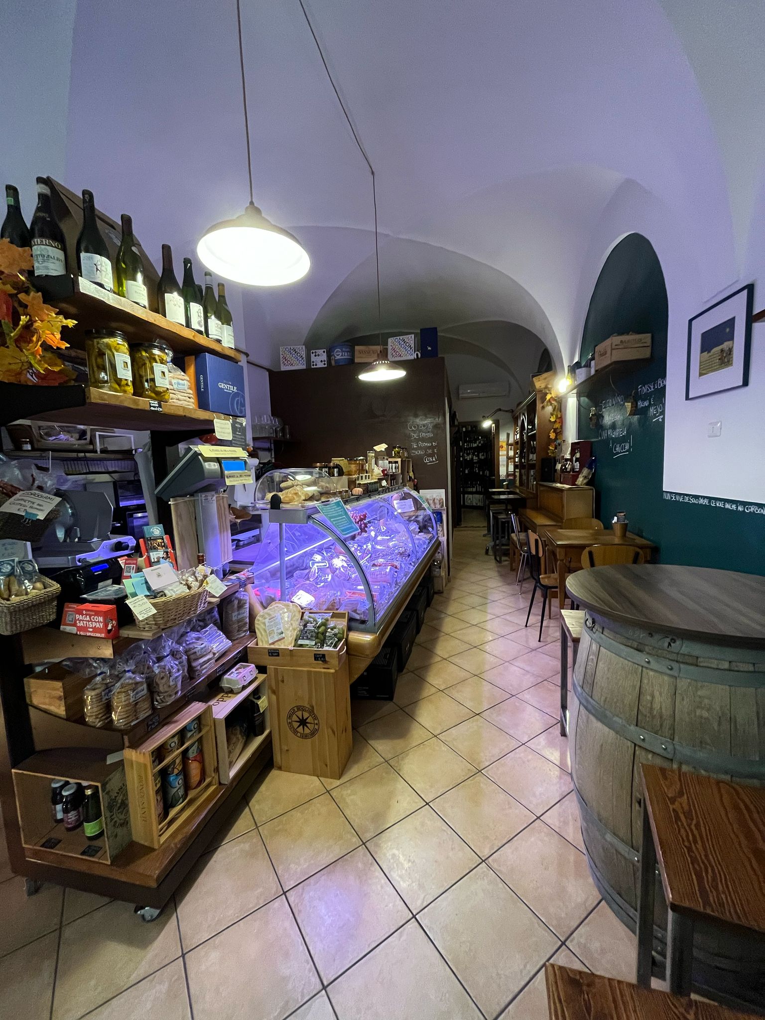 Vini & Pecorini - © Photo by ENRICO DODDI