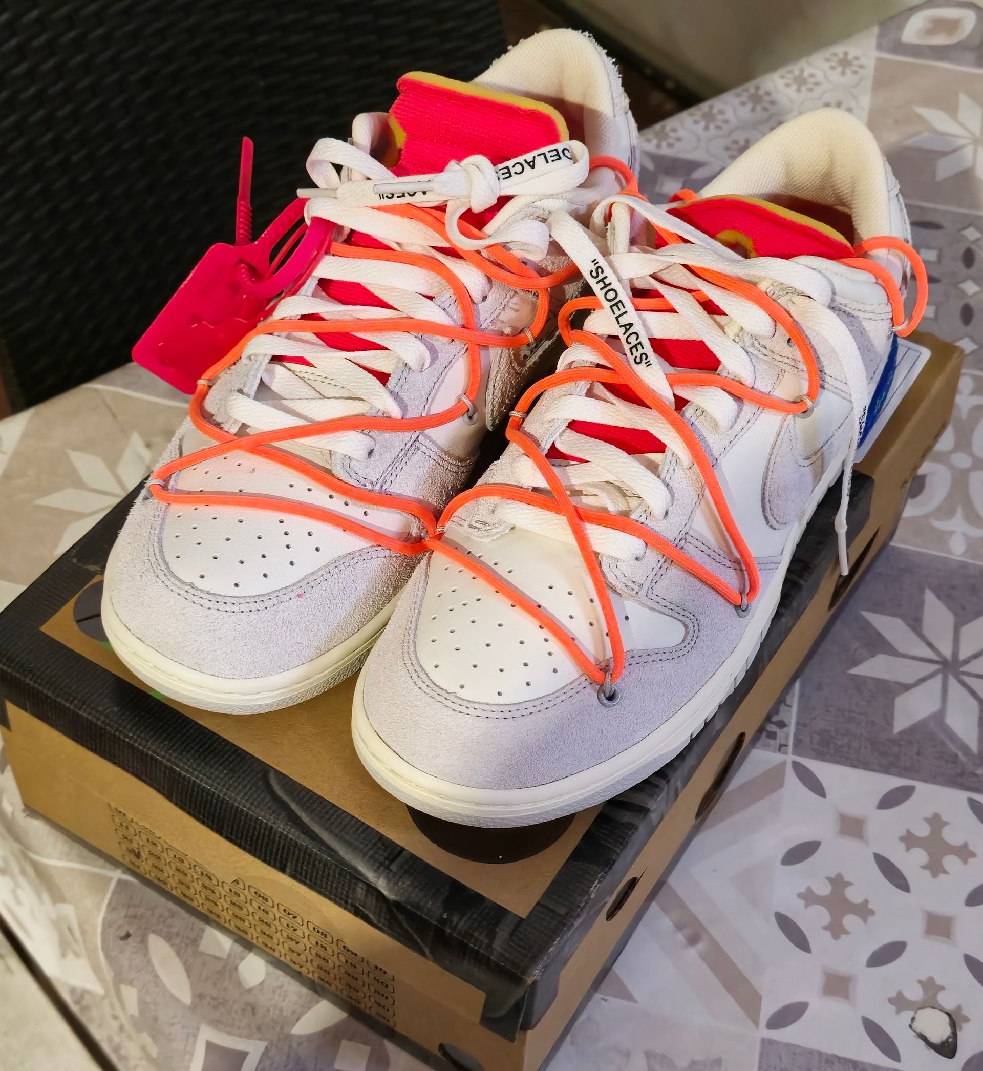 Zneakers - © Photo by Alexandru Costea