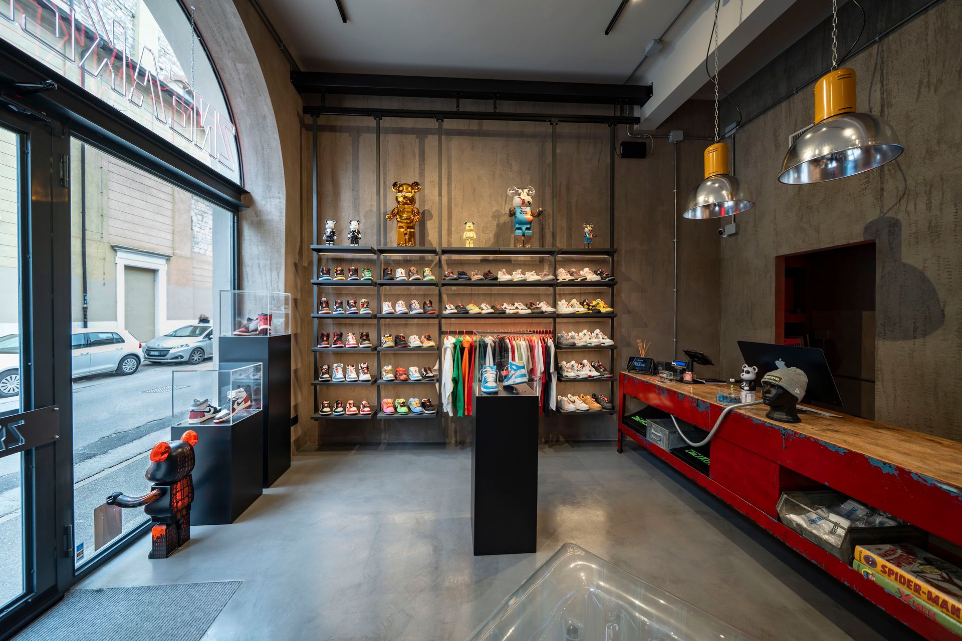 Zneakers - © Photo by ZNEAKERZ