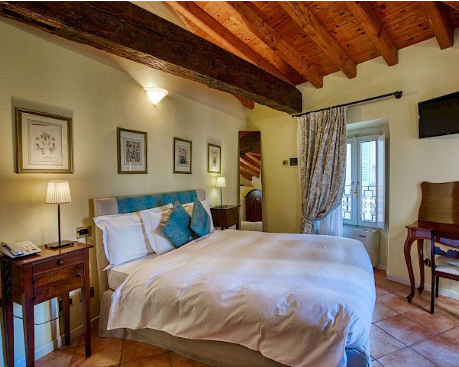 Camera Albergo Orologio.