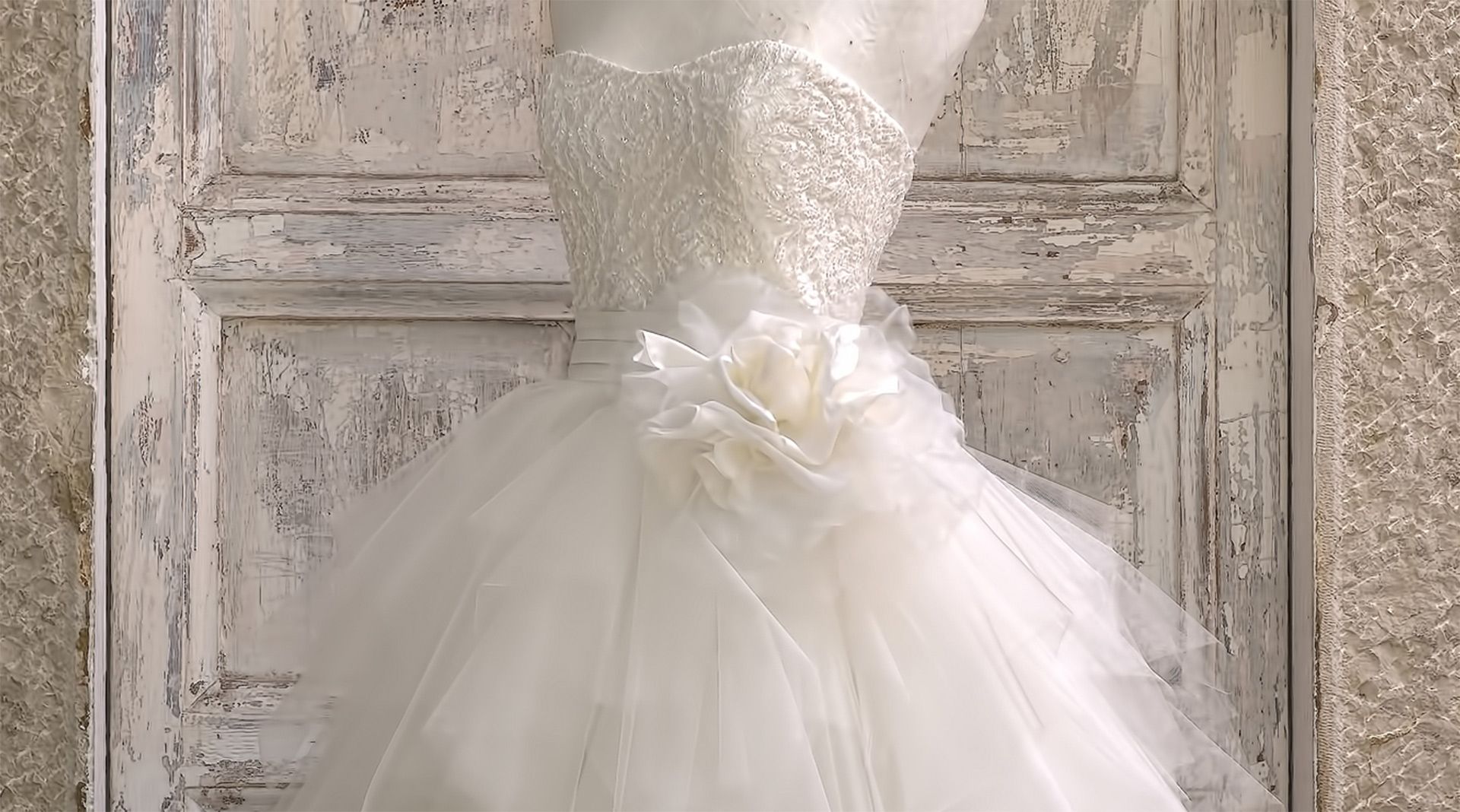 Atelier 25 - © Photo by Atelier 25 di Elisa Ferrari - Abiti da Sposa Brescia