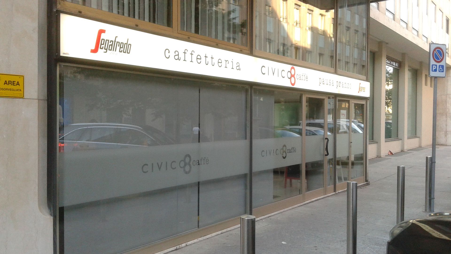 Civico 8 caffè - © Photo by CIVICO8caffè